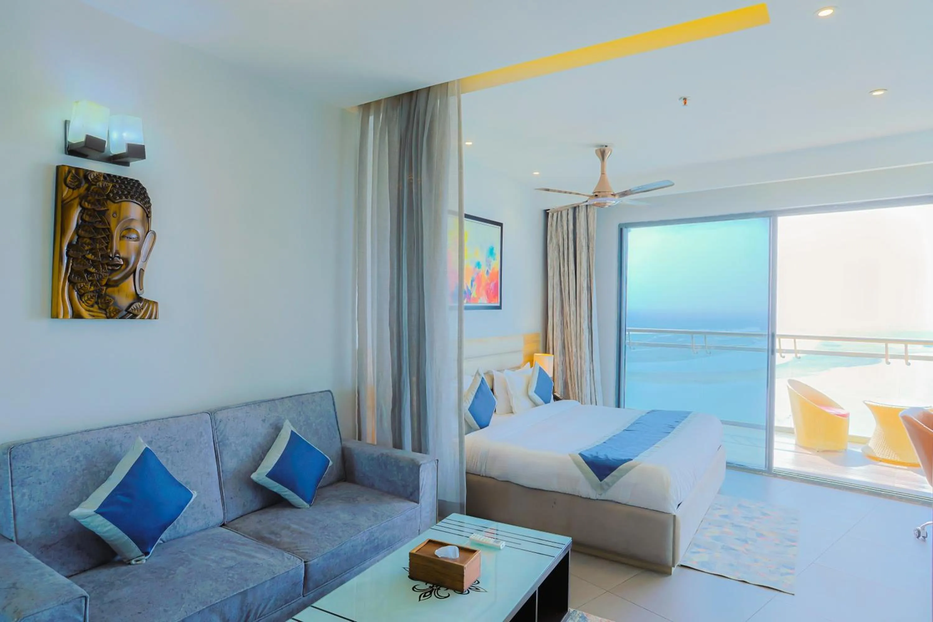 Bedroom, Bed in Hotel Livbox at Supernova