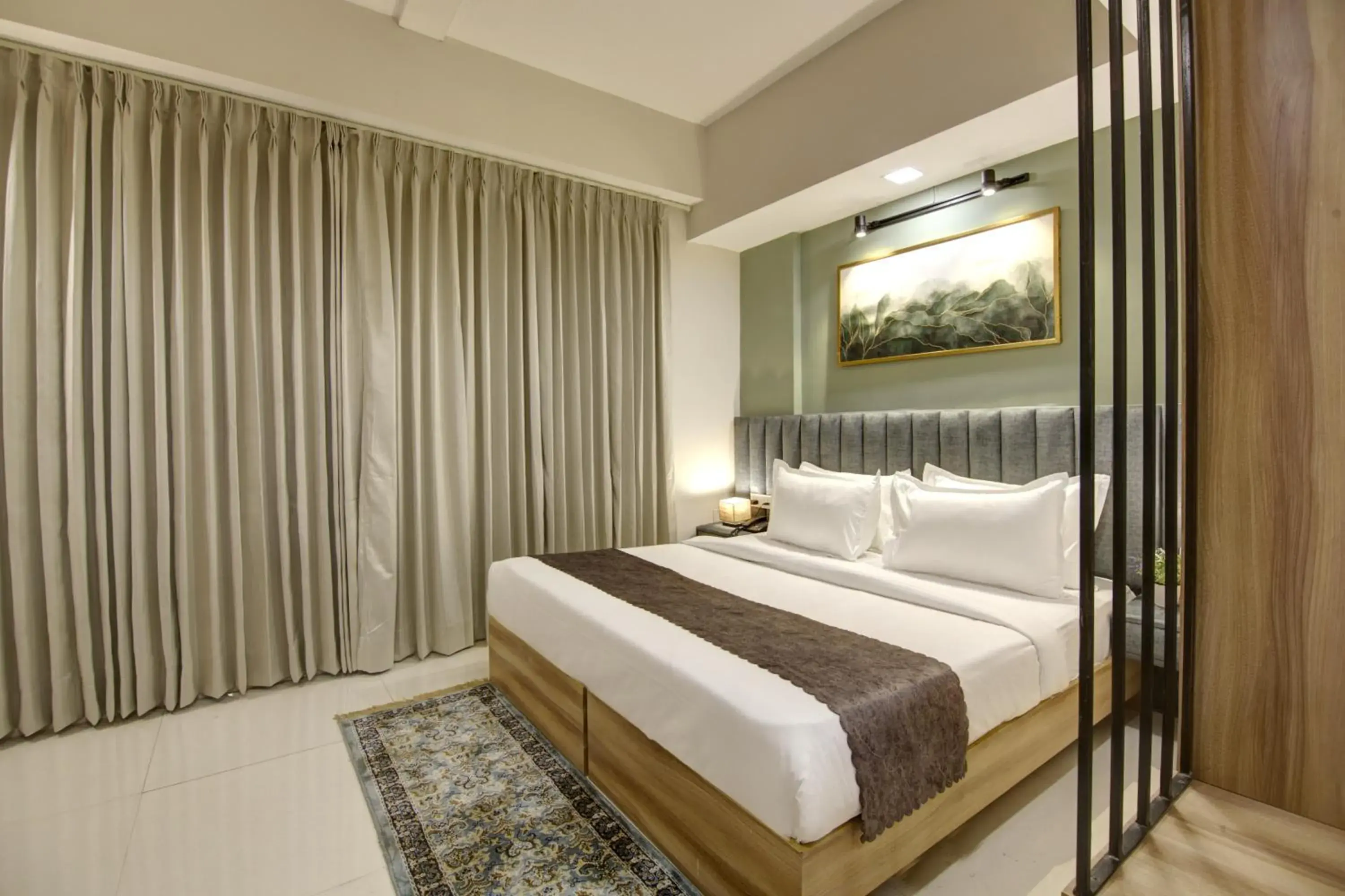 Day Use Room, Stay is valid for 06 Hrs between 1000 Hrs to 1700 Hrs in Saltstayz Premier - Golf Course Extension Road Day Use Room, Stay is valid for 06 Hrs between 1000 Hrs to 1700 Hrs in Saltstayz Premier - Golf Course Extension Road