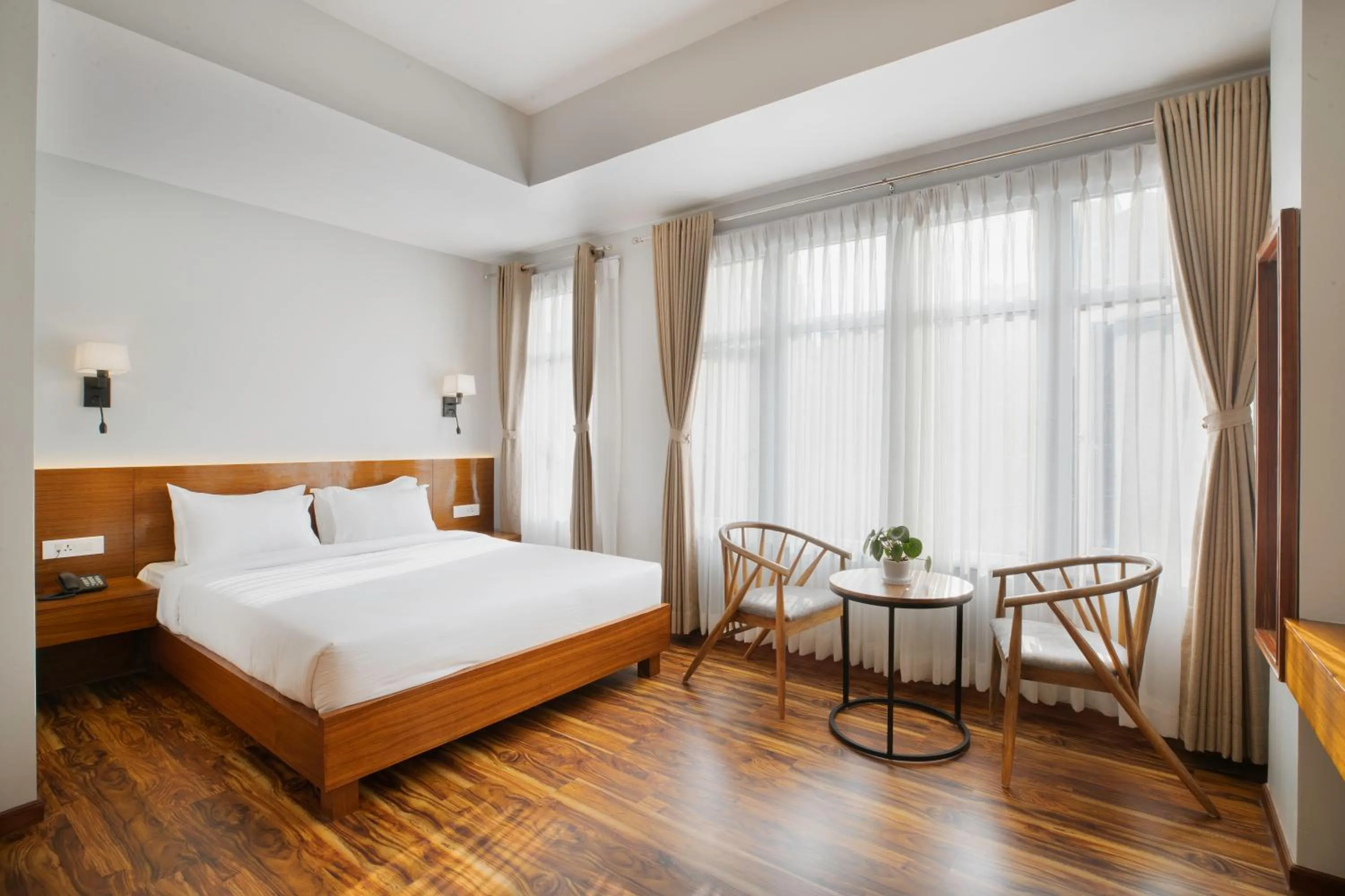 Photo of the whole room, Bed in Studio16