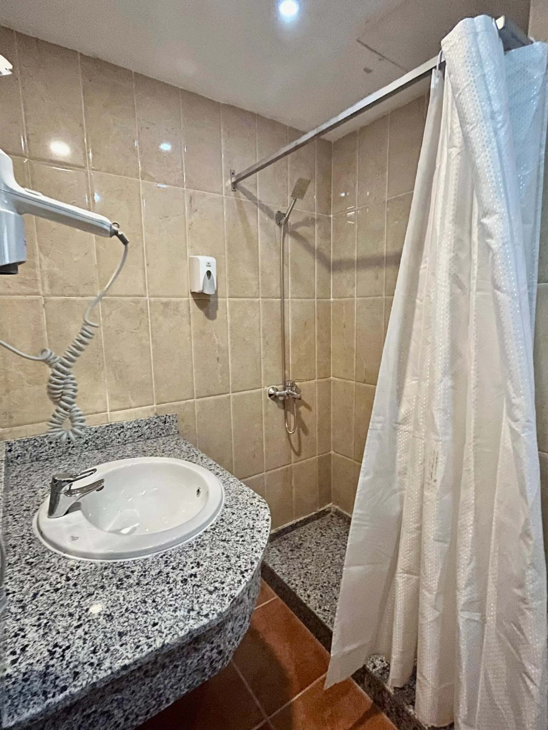 Shower in Star House Hotel