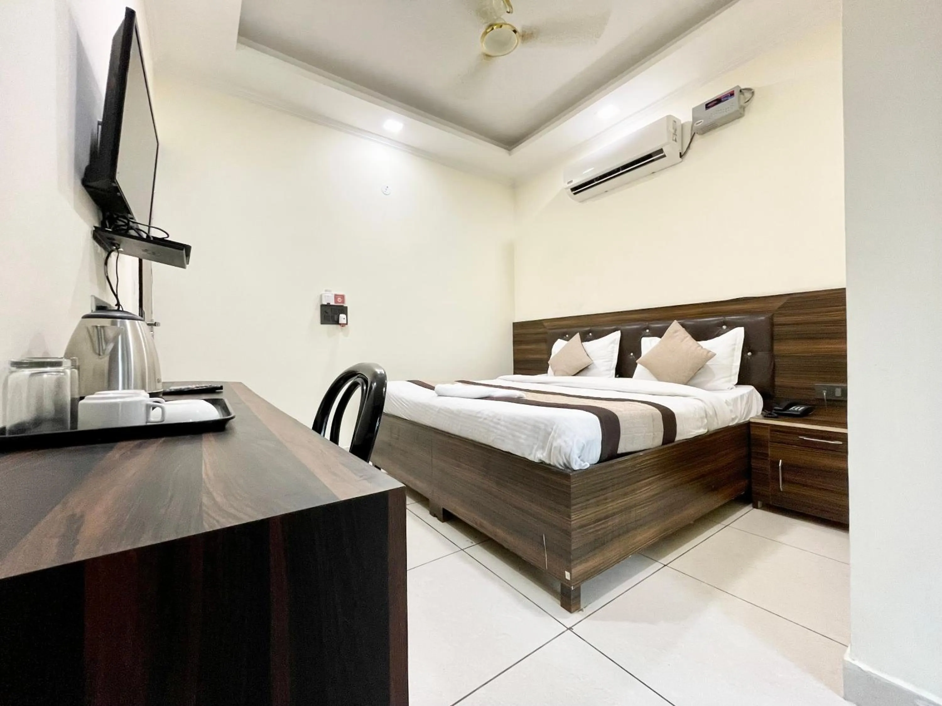 Bed in The Grand Suite-70