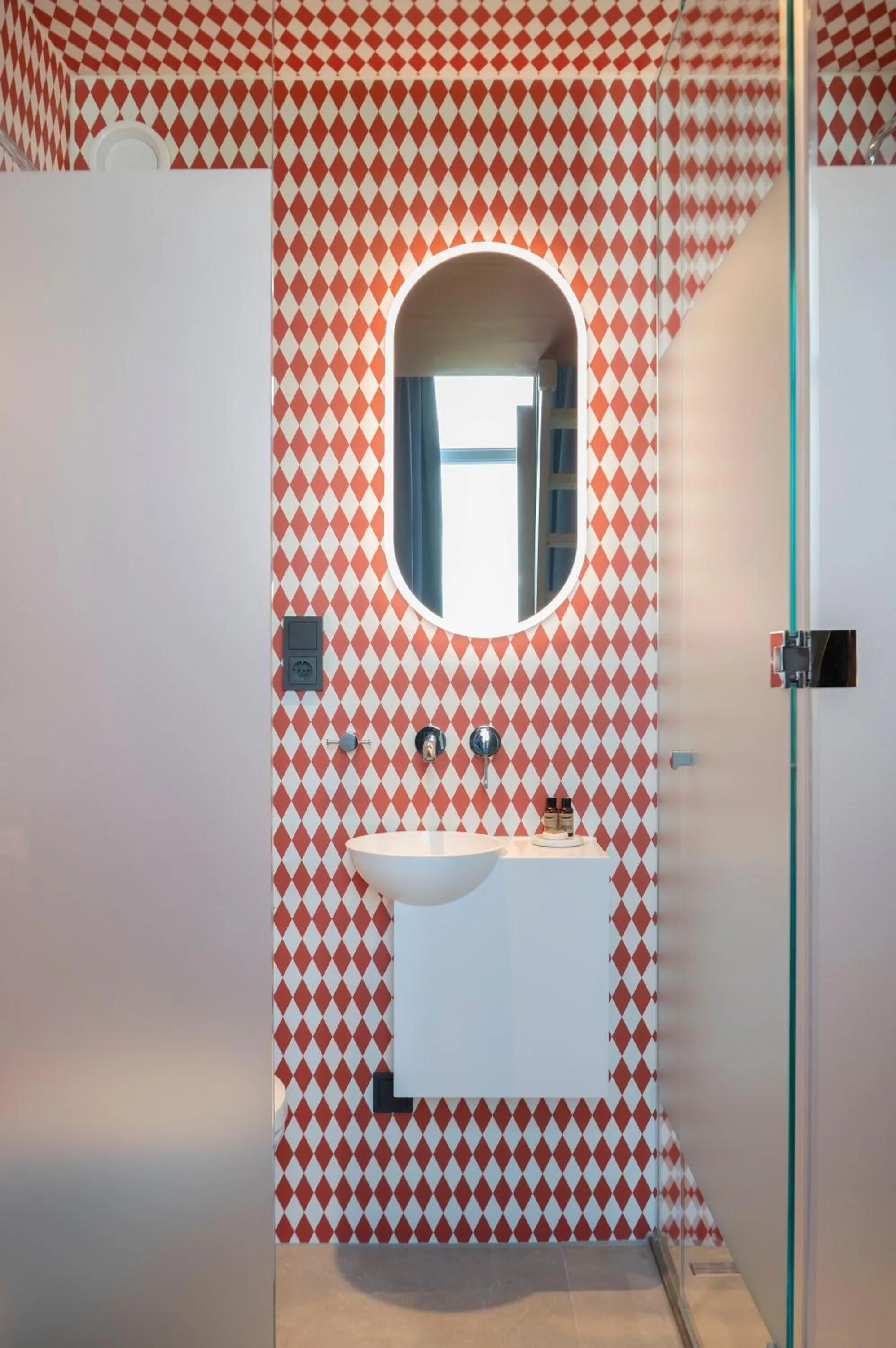 Shower in City Hotel Rembrandt Square - Just renovated