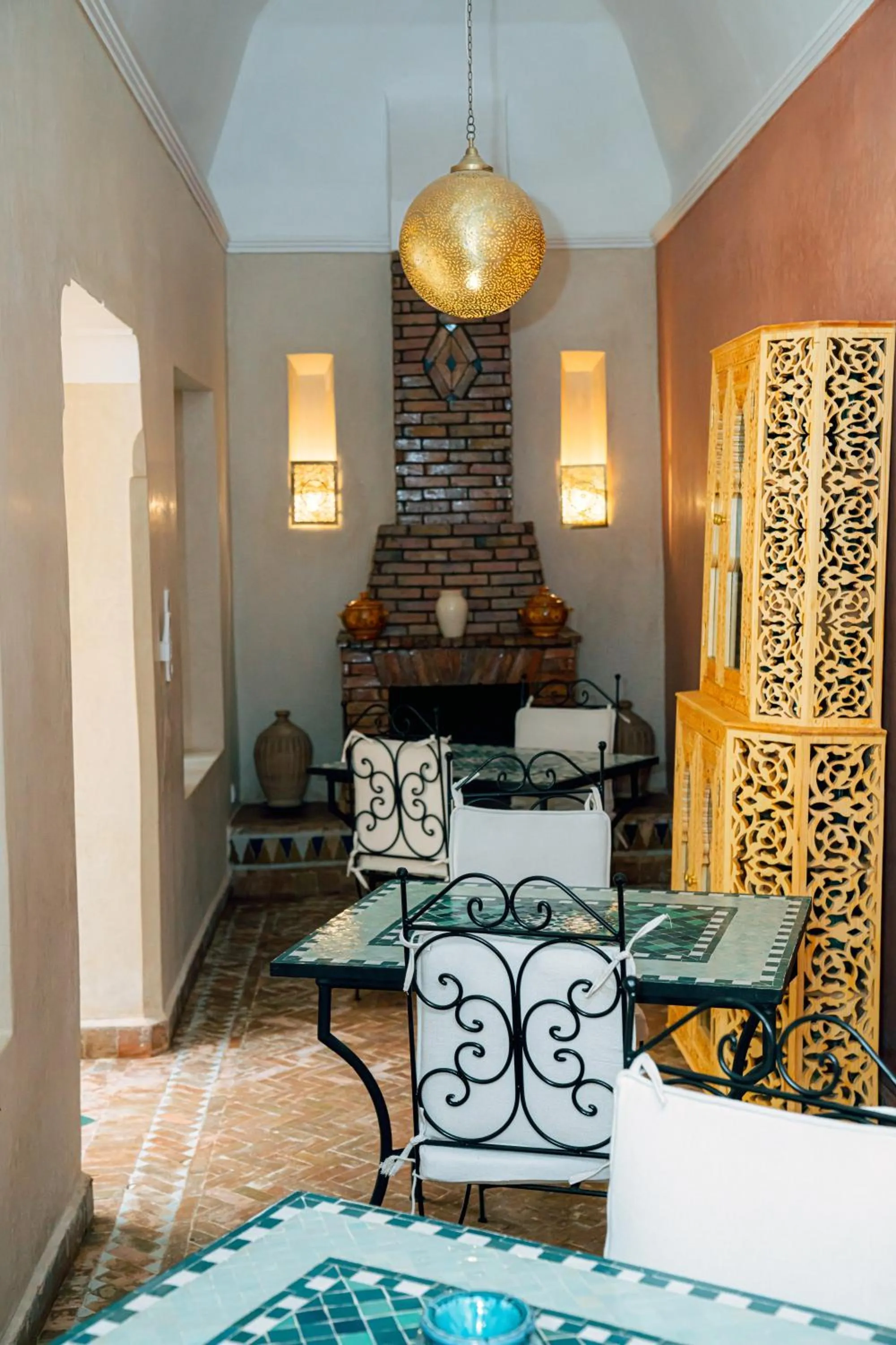Dining area, Bed in Riad Dar Zaouia
