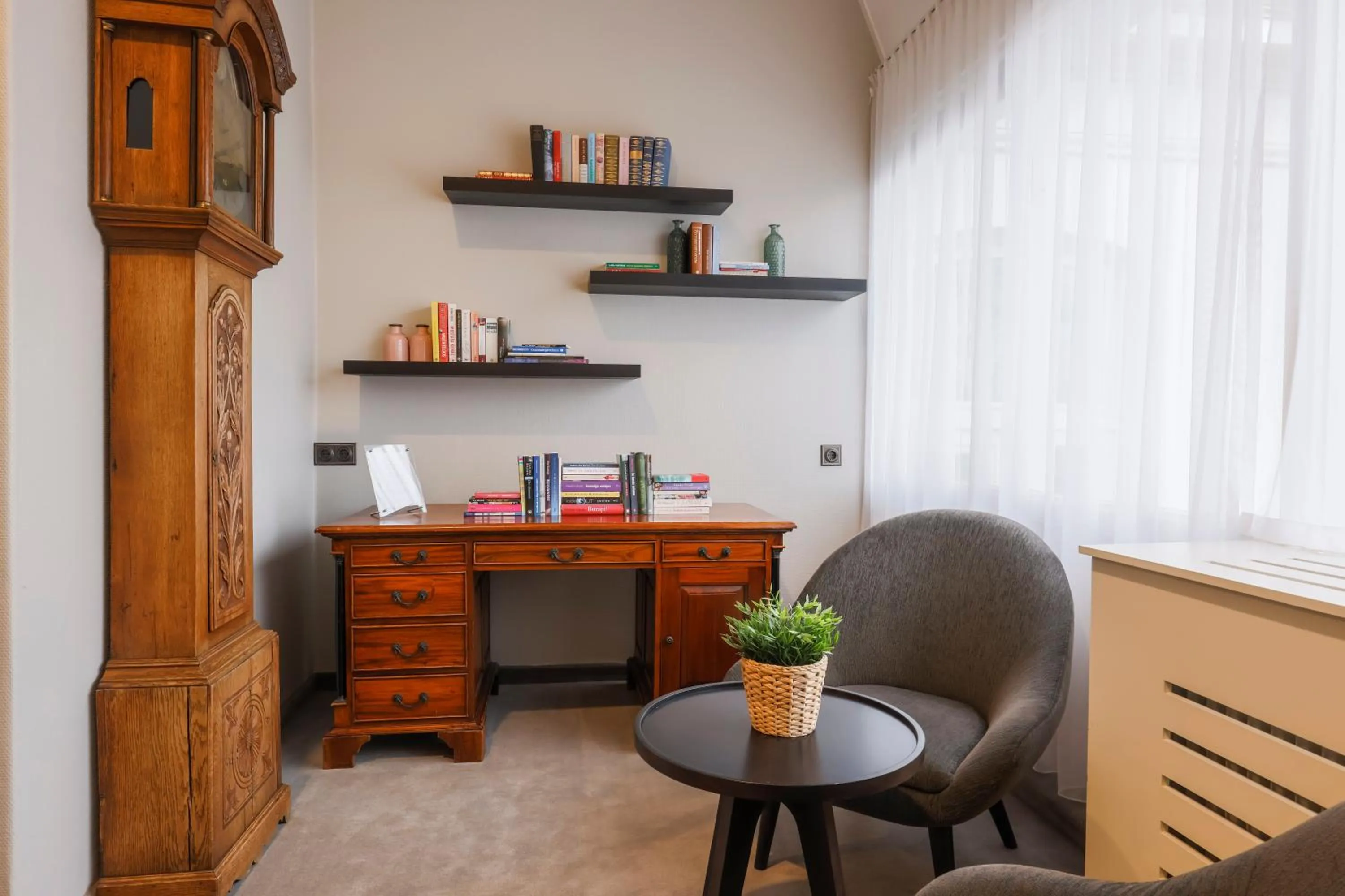 Seating area in Bilderberg Grand Hotel Wientjes