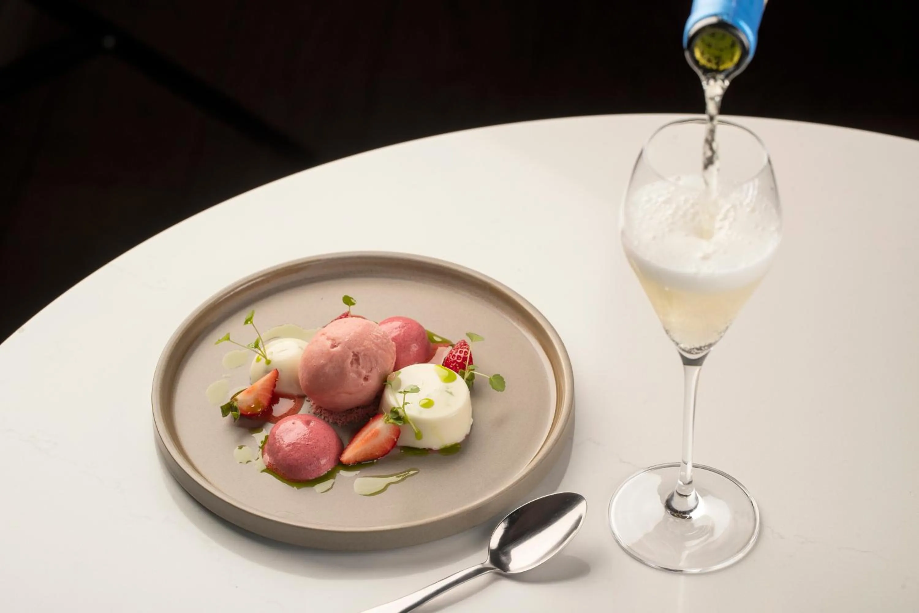 Restaurant/places to eat in Bilderberg Grand Hotel Wientjes