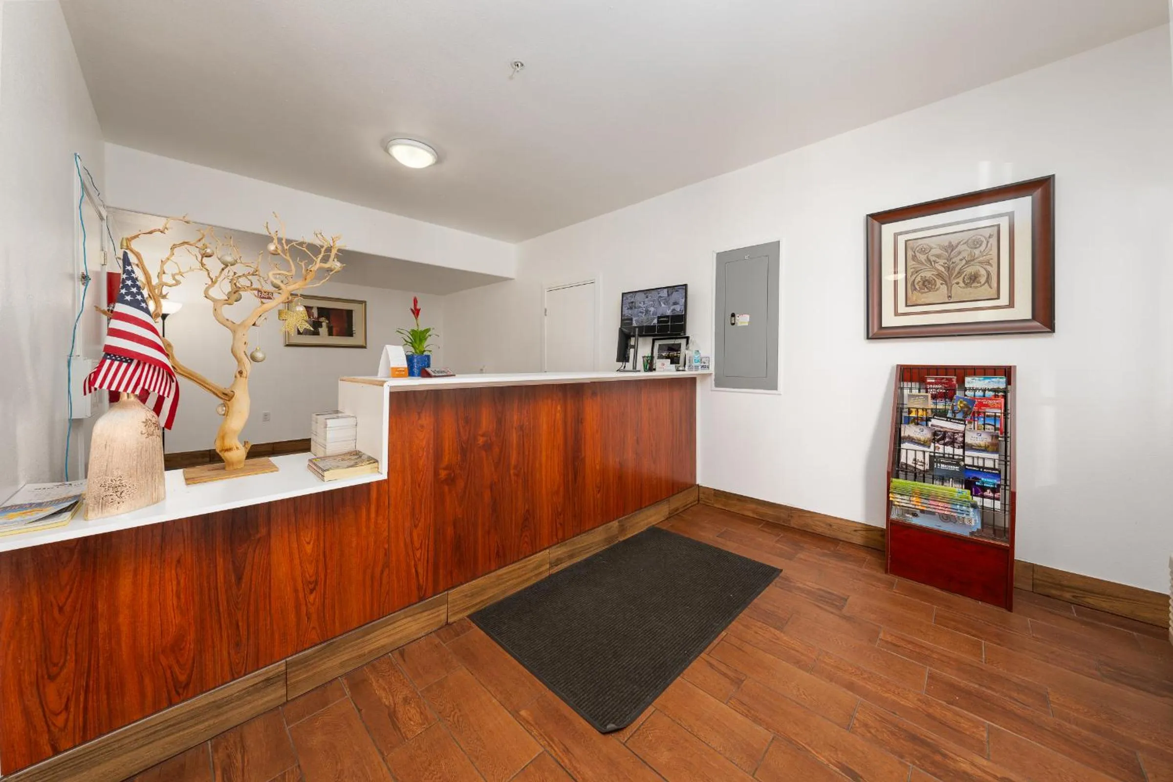 Lobby or reception in America Inn & Suites