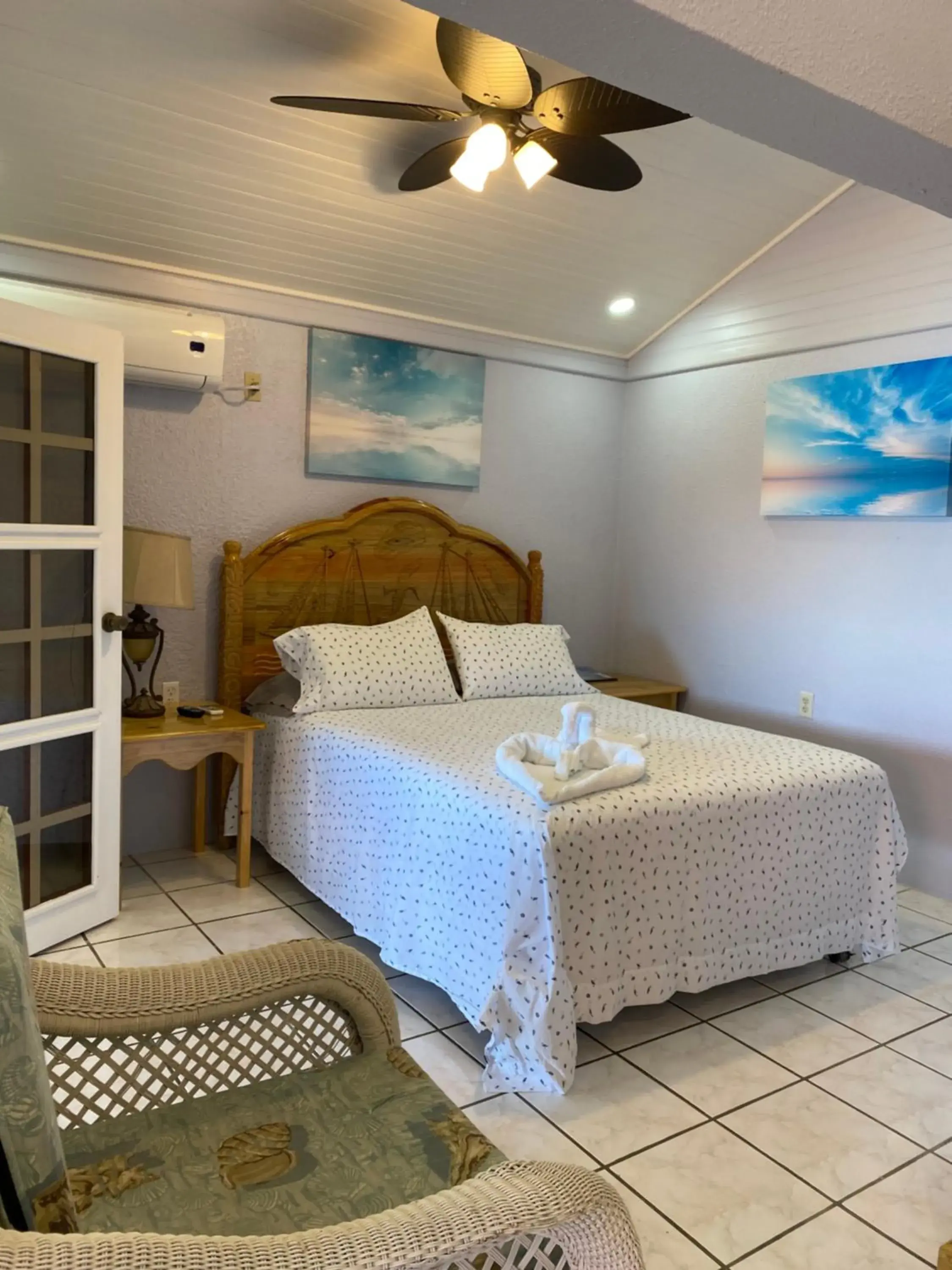 Suite with Balcony and Sea View in Sea Eye Hotel - Sunset Building Suite with Balcony and Sea View in Sea Eye Hotel - Sunset Building