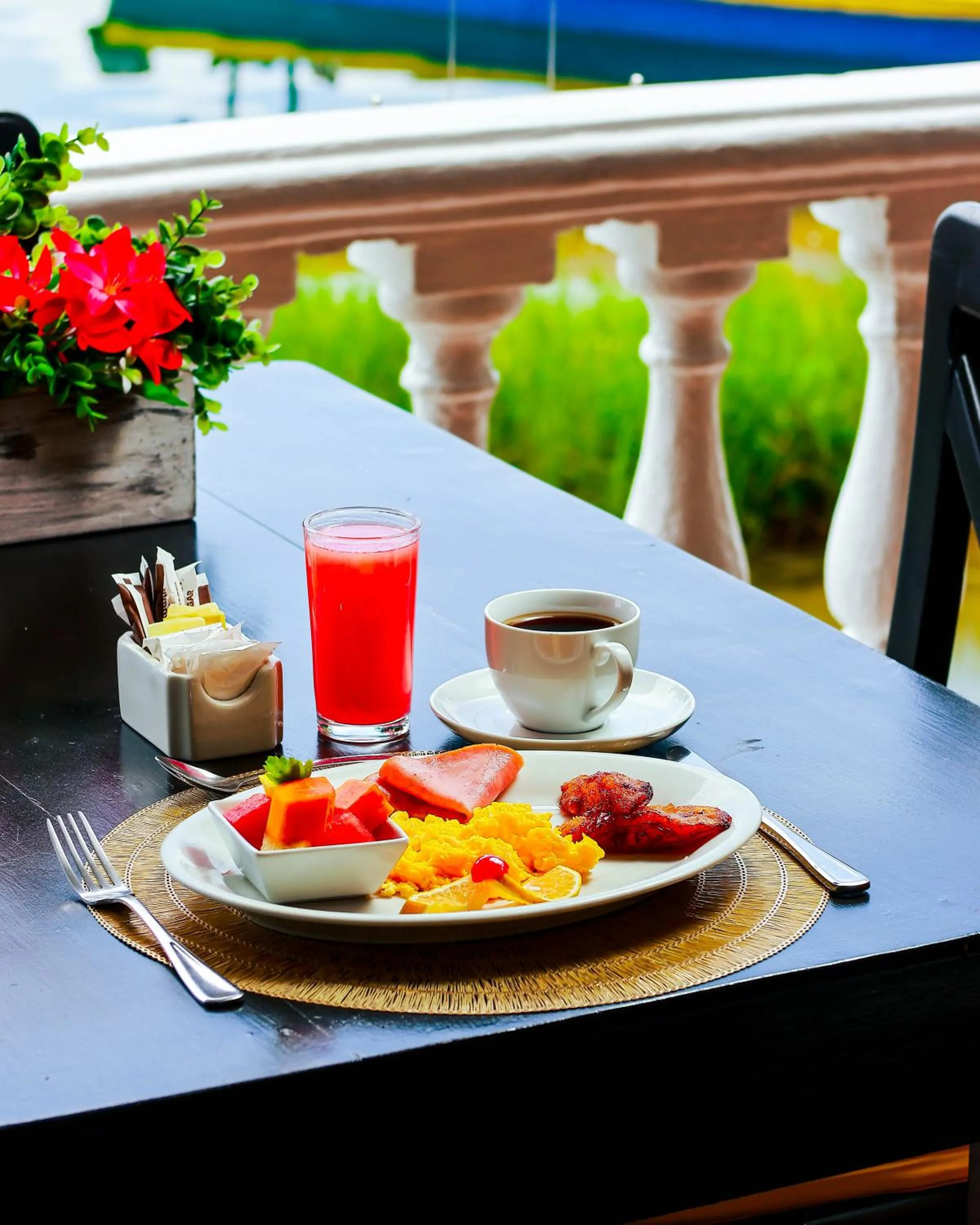 Breakfast in Hotel Villa del Lago