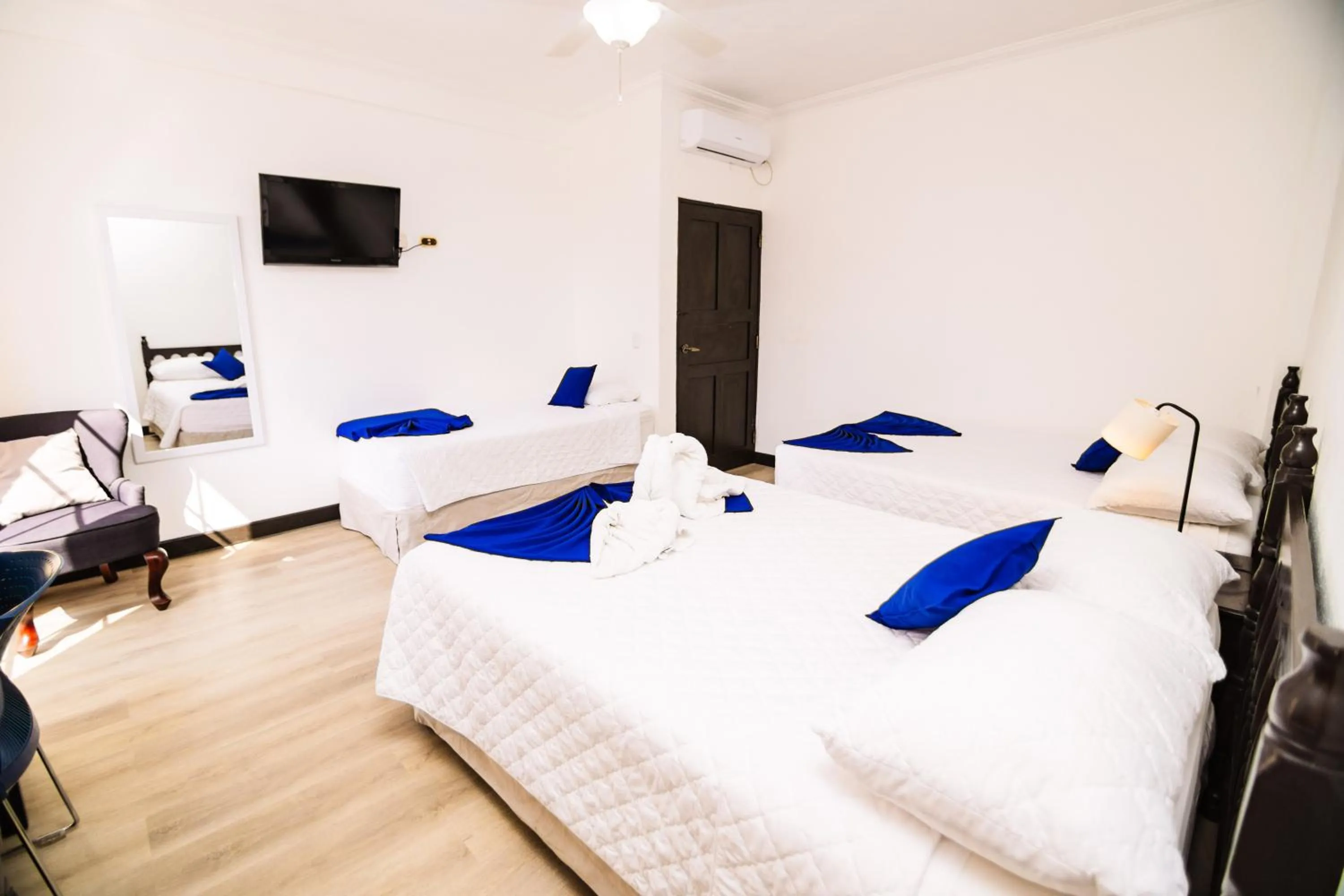 Bed in Hotel Villa del Lago