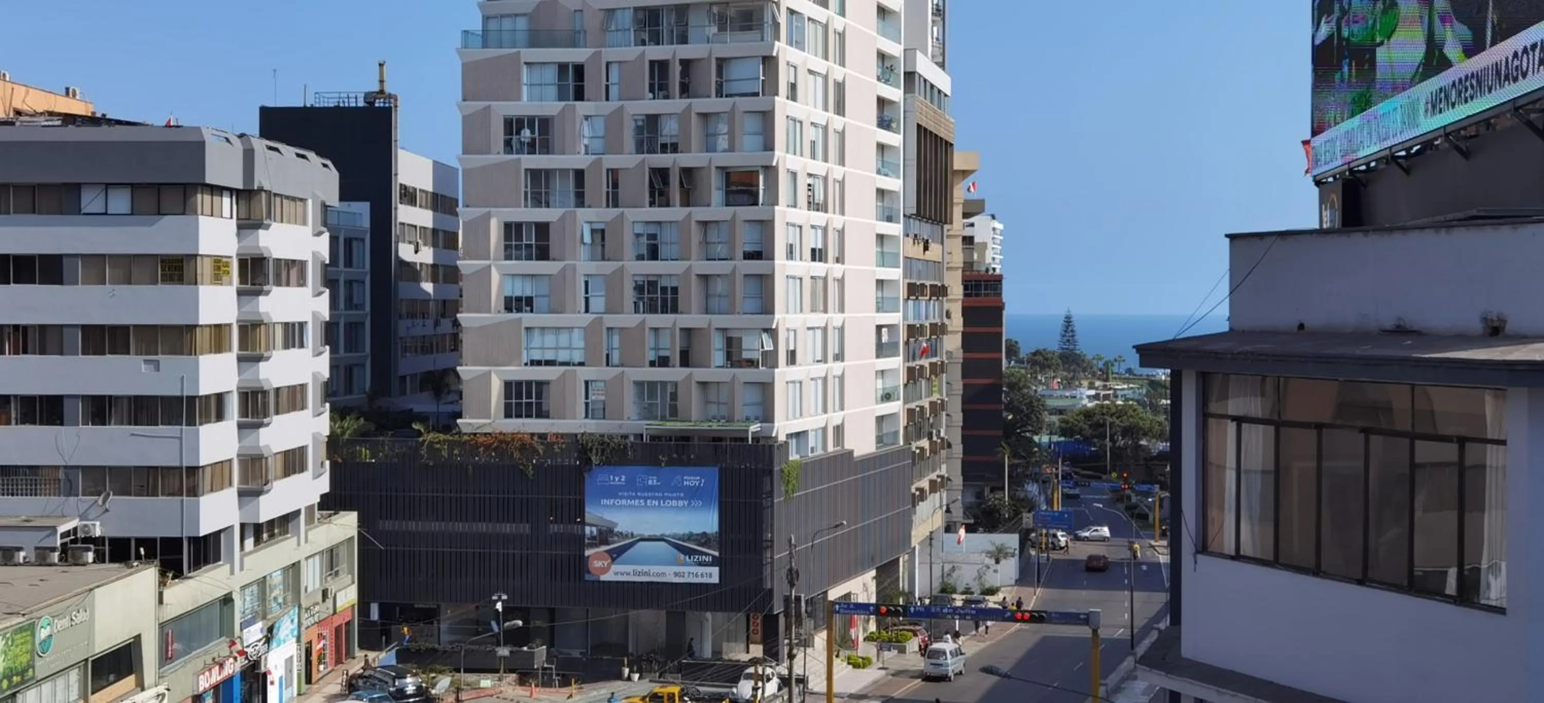 City view in MIRAFLORES CITY HOTEL