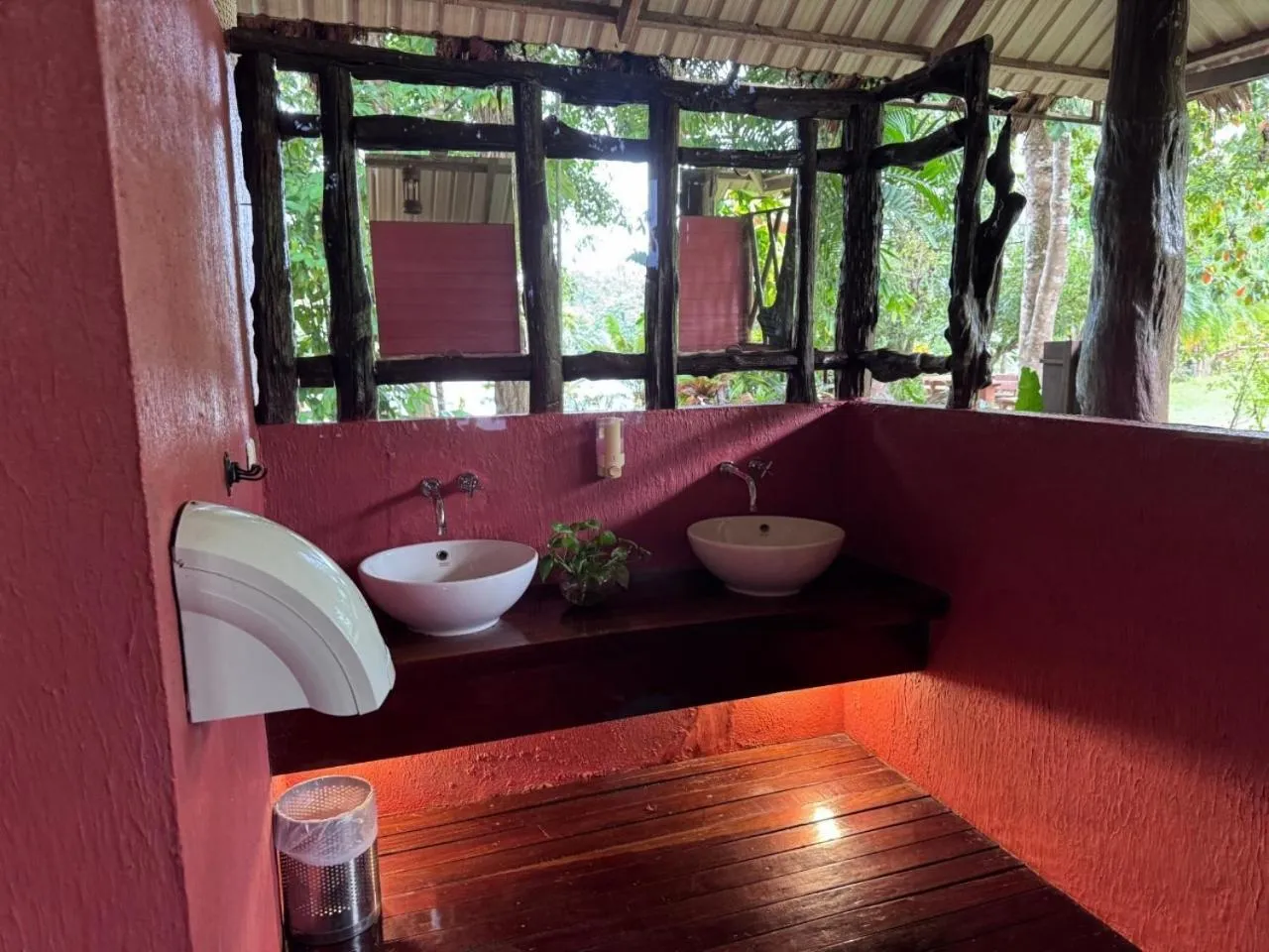 Bathroom in Sawasdee Lagoon Camping & Restaurant