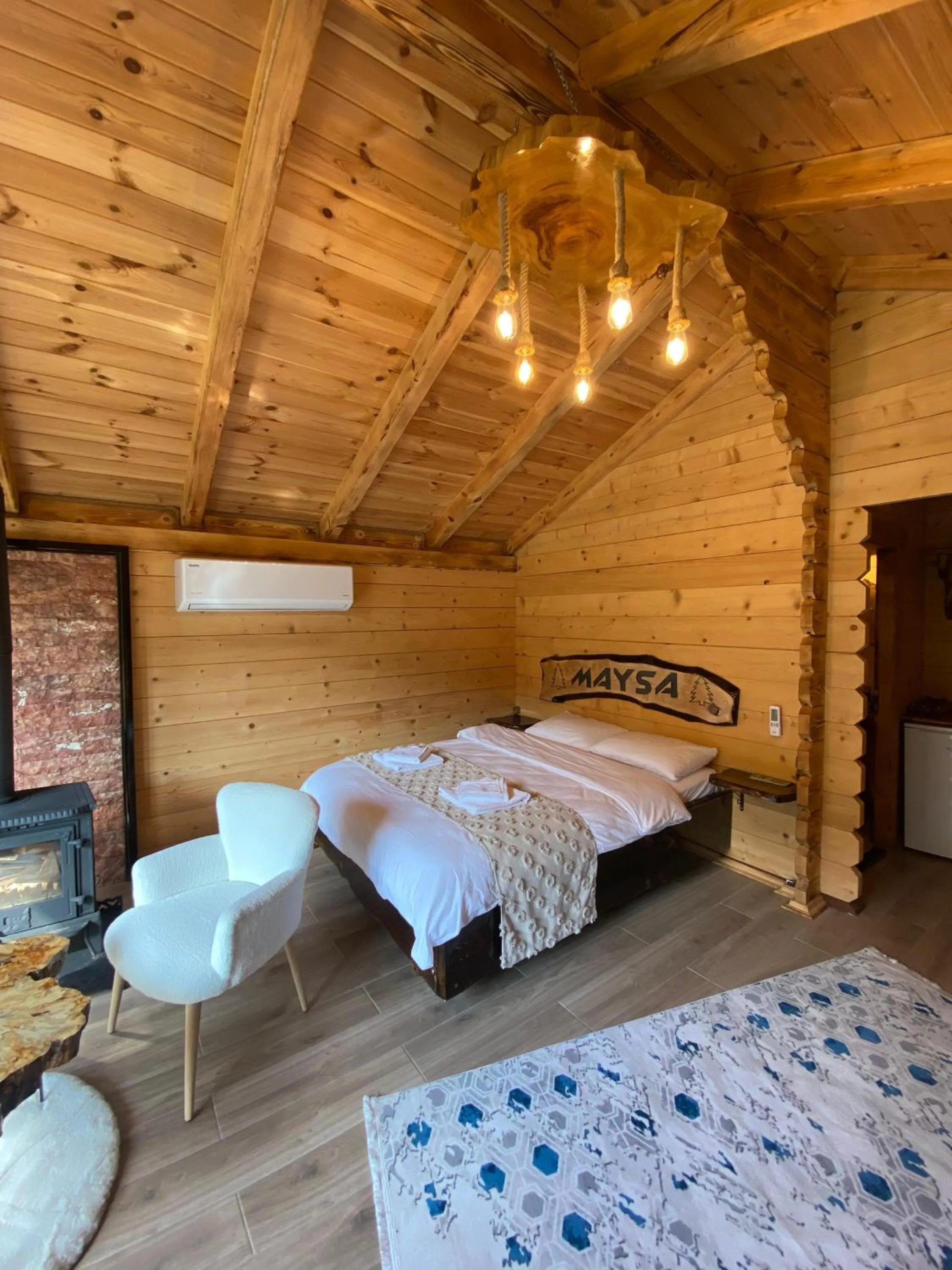 Bedroom, Bed in Maysa Suit Bungalov