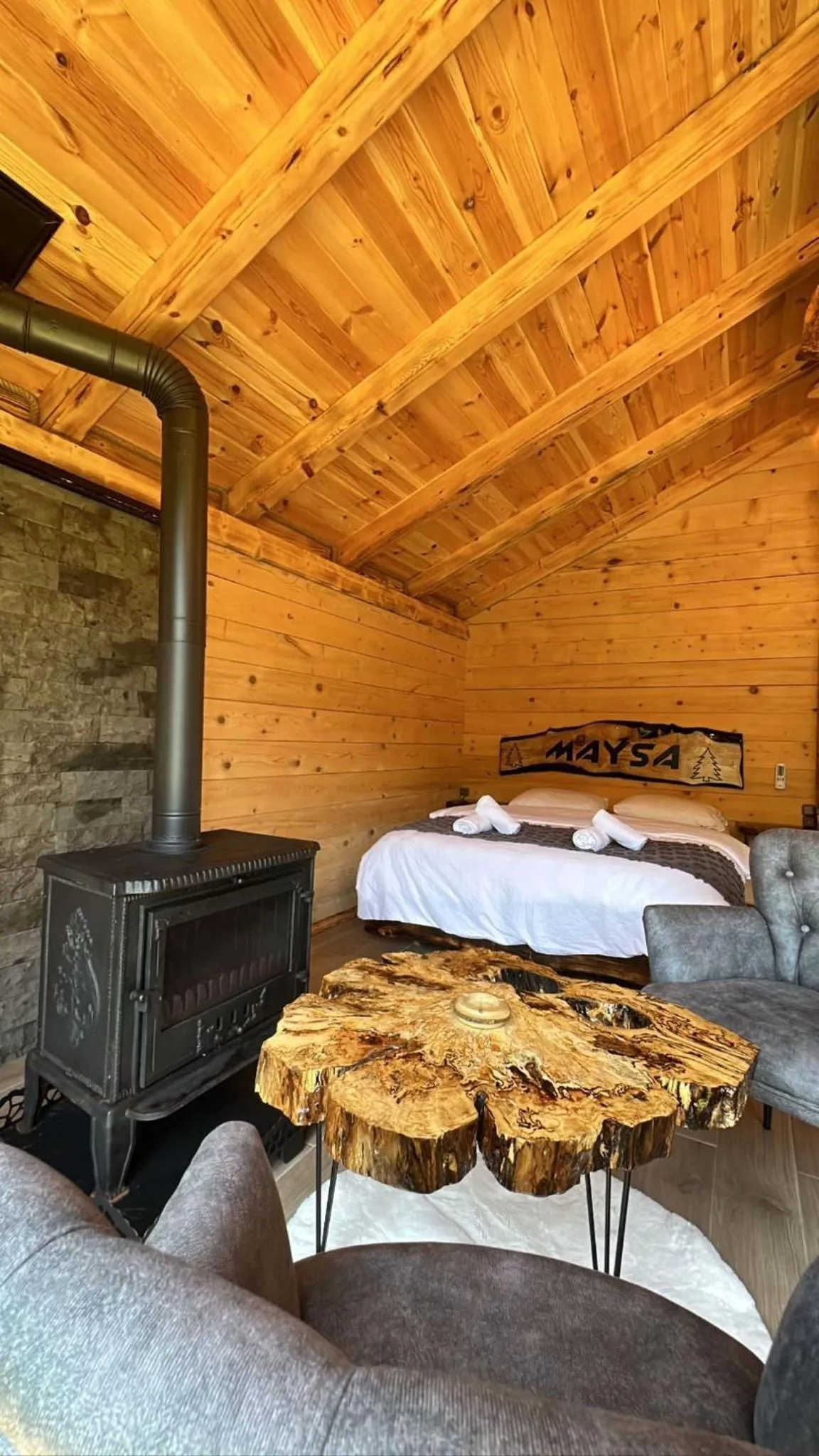 Photo of the whole room, Bed in Maysa Suit Bungalov