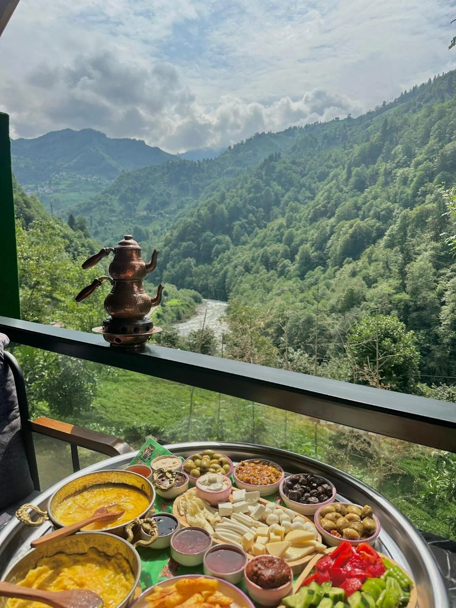 Food and drinks in Maysa Suit Bungalov