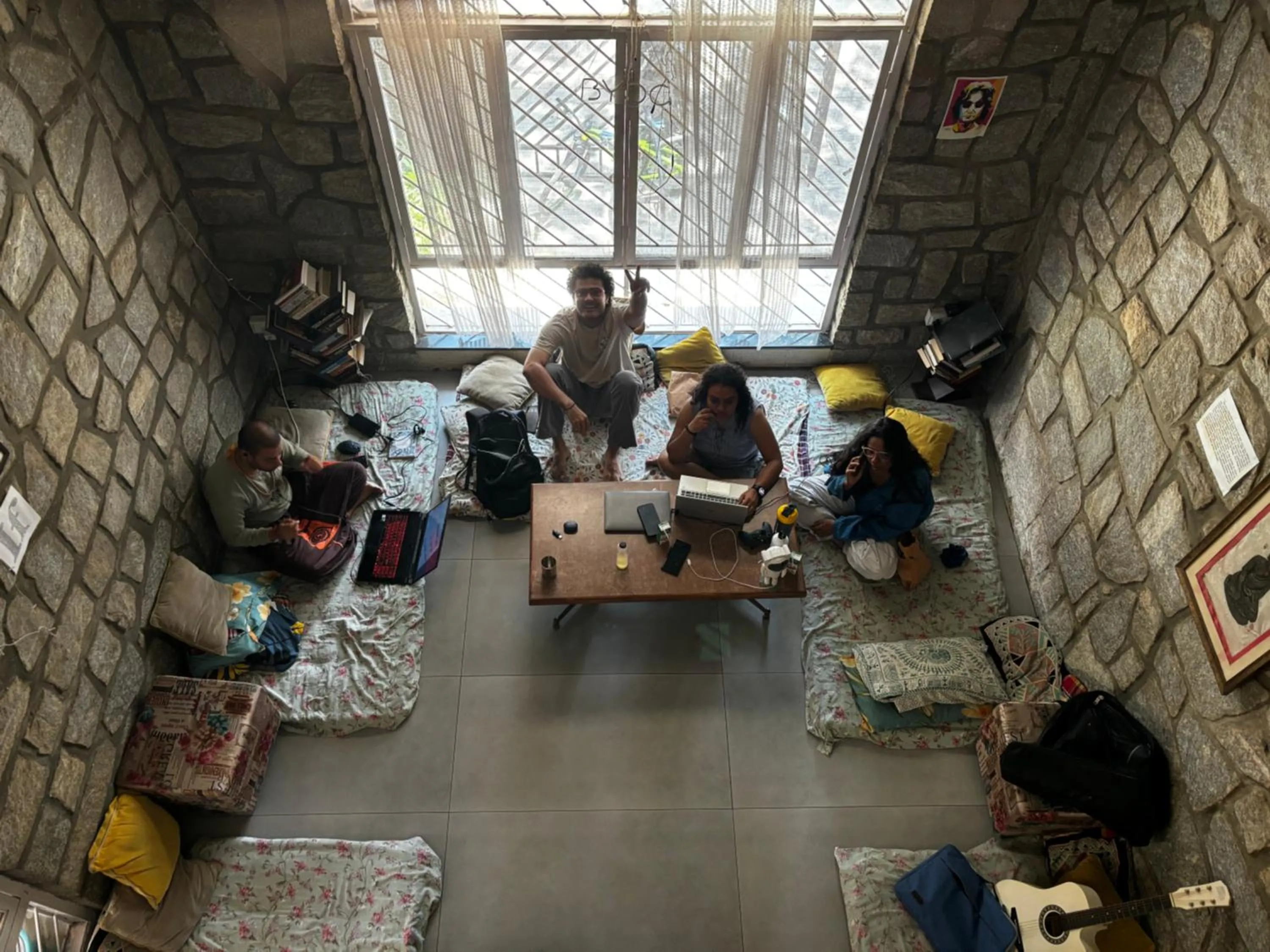 Living room in BYOC Hostels - Indiranagar