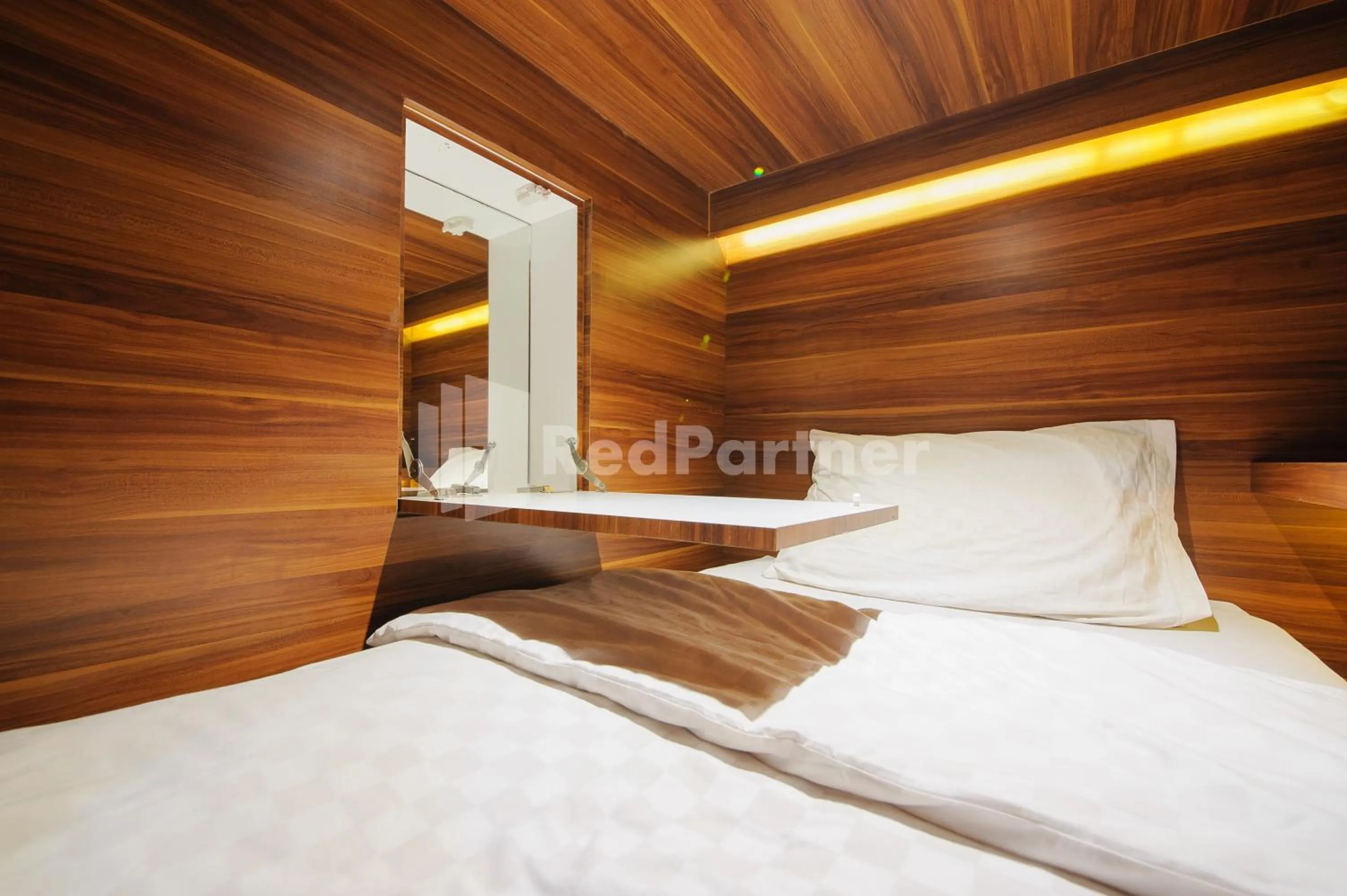 Bedroom, Bed in Ketje Luxury Capsule Mitra RedDoorz