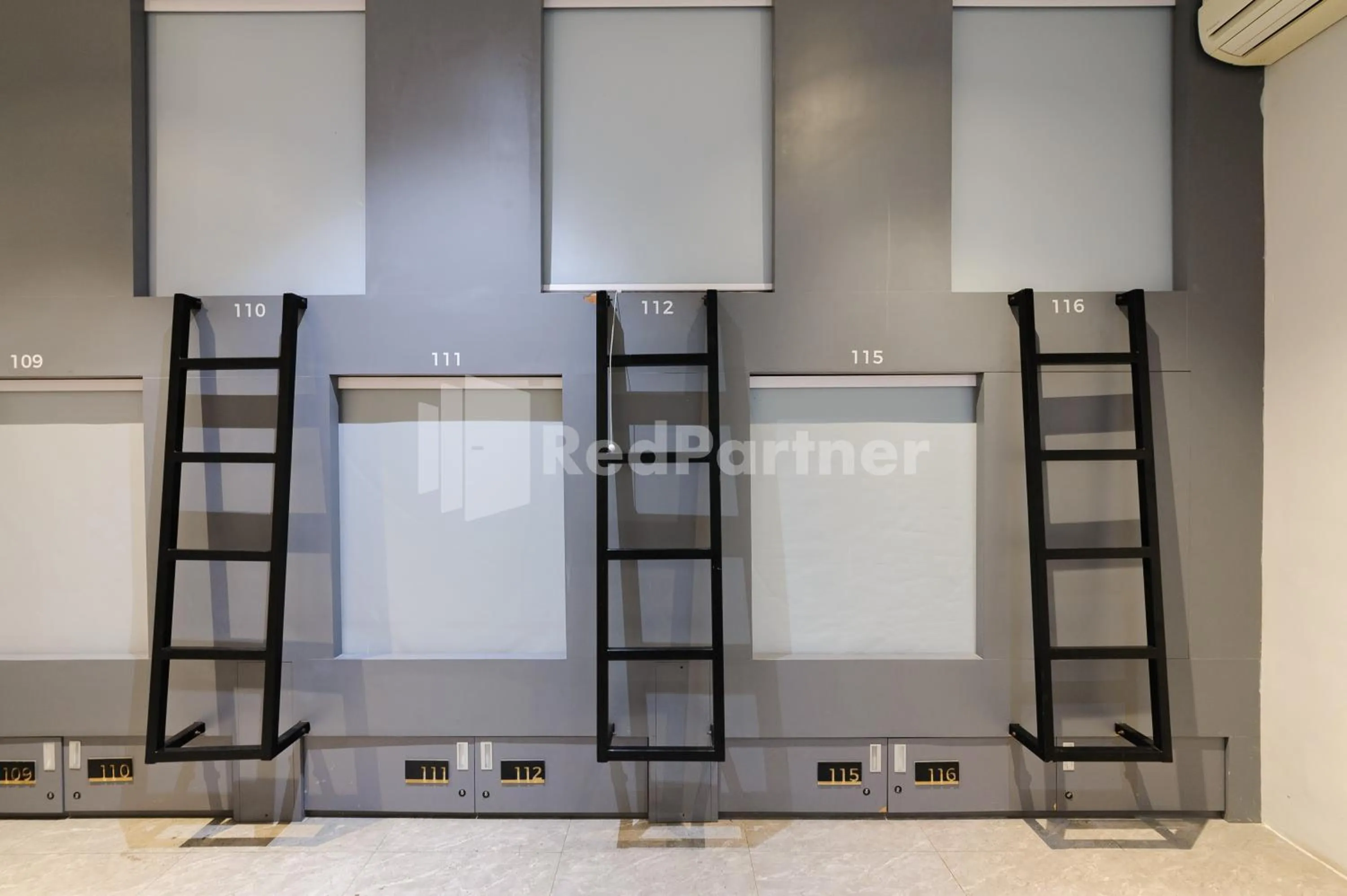 Other in Ketje Luxury Capsule Mitra RedDoorz