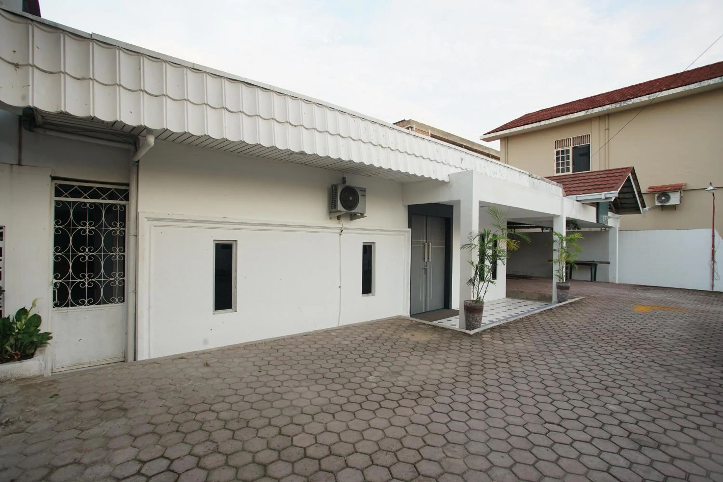 Property building in Hotel Bhakti Syariah