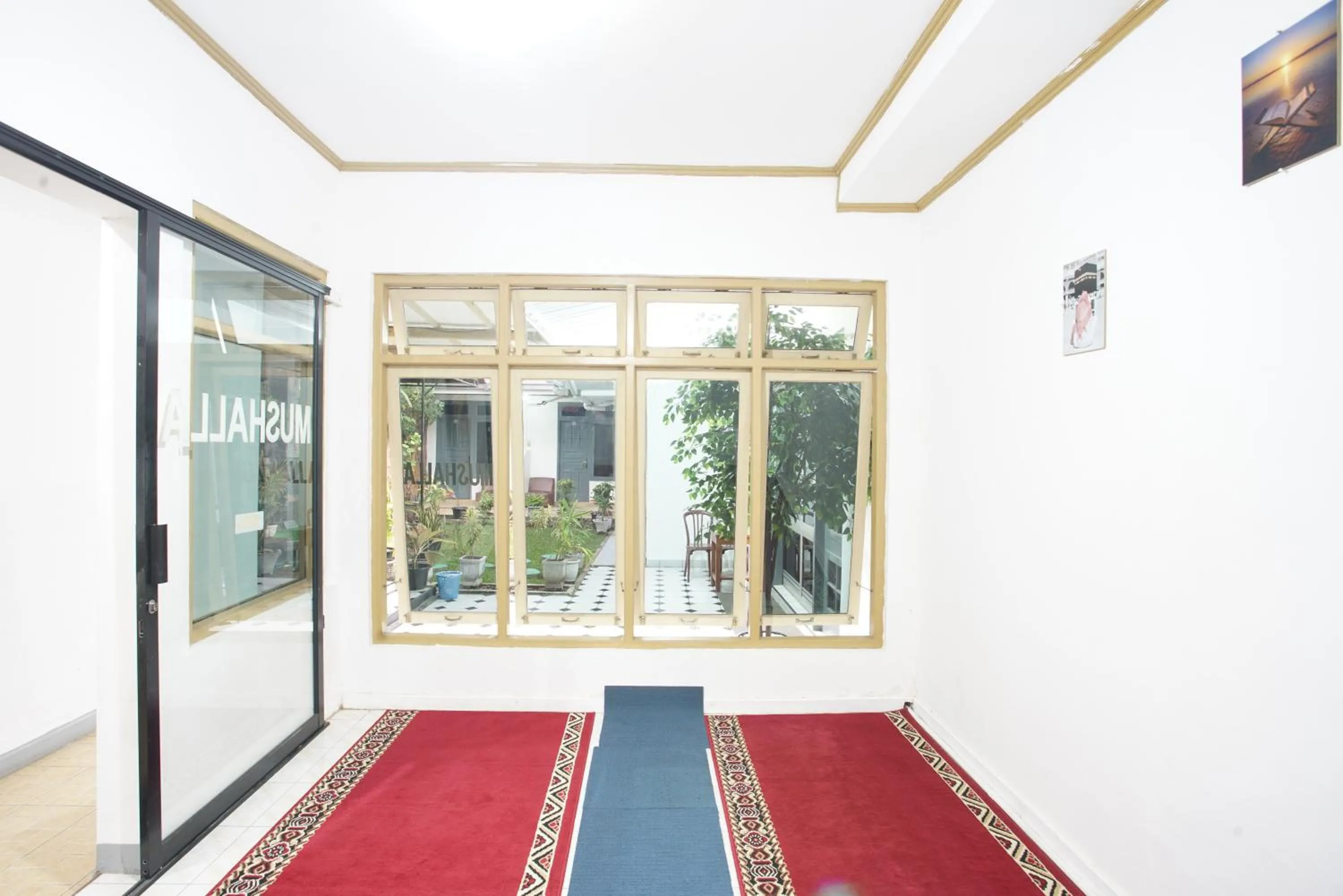 Place of worship in Hotel Bhakti Syariah