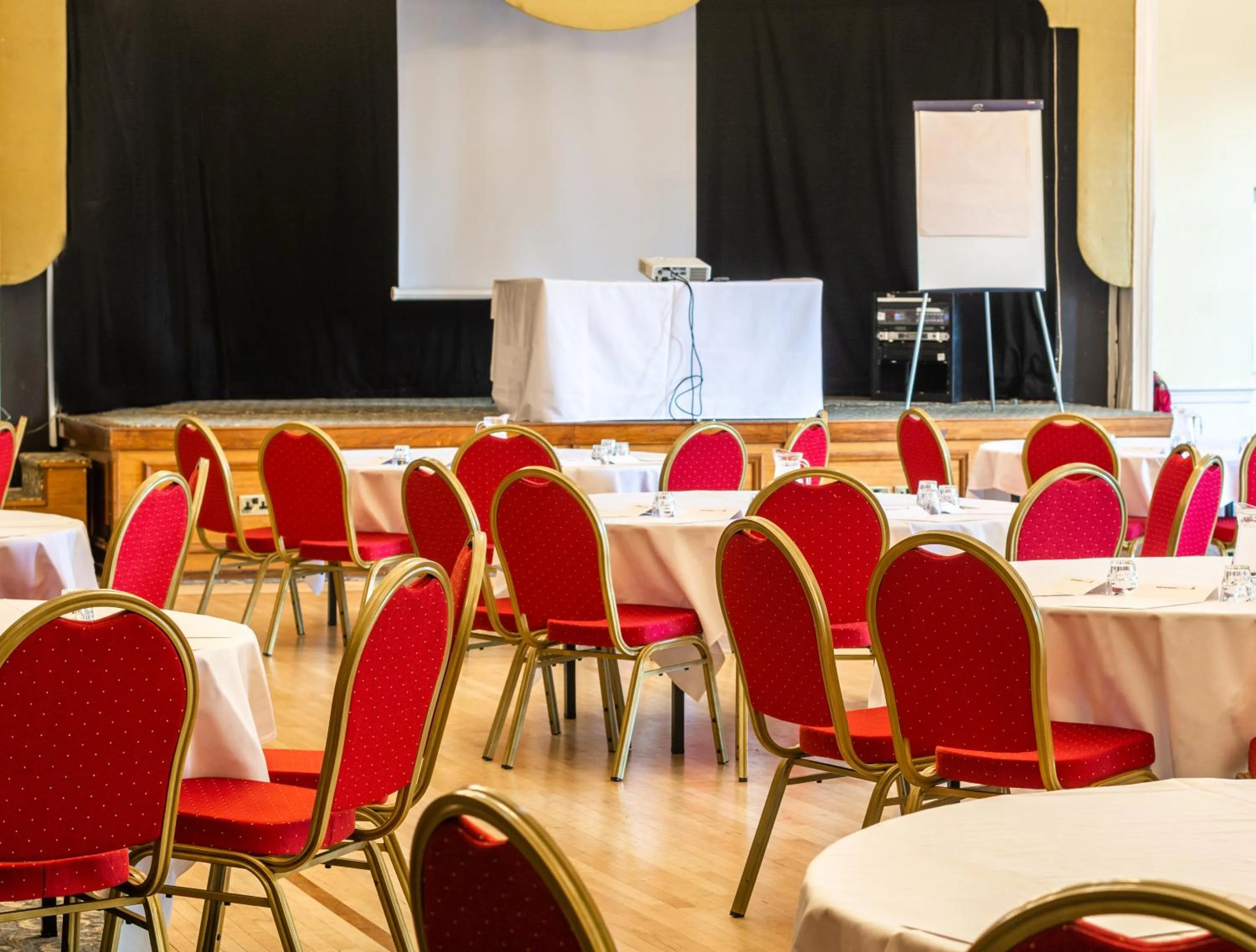 Business facilities in North Stafford Hotel