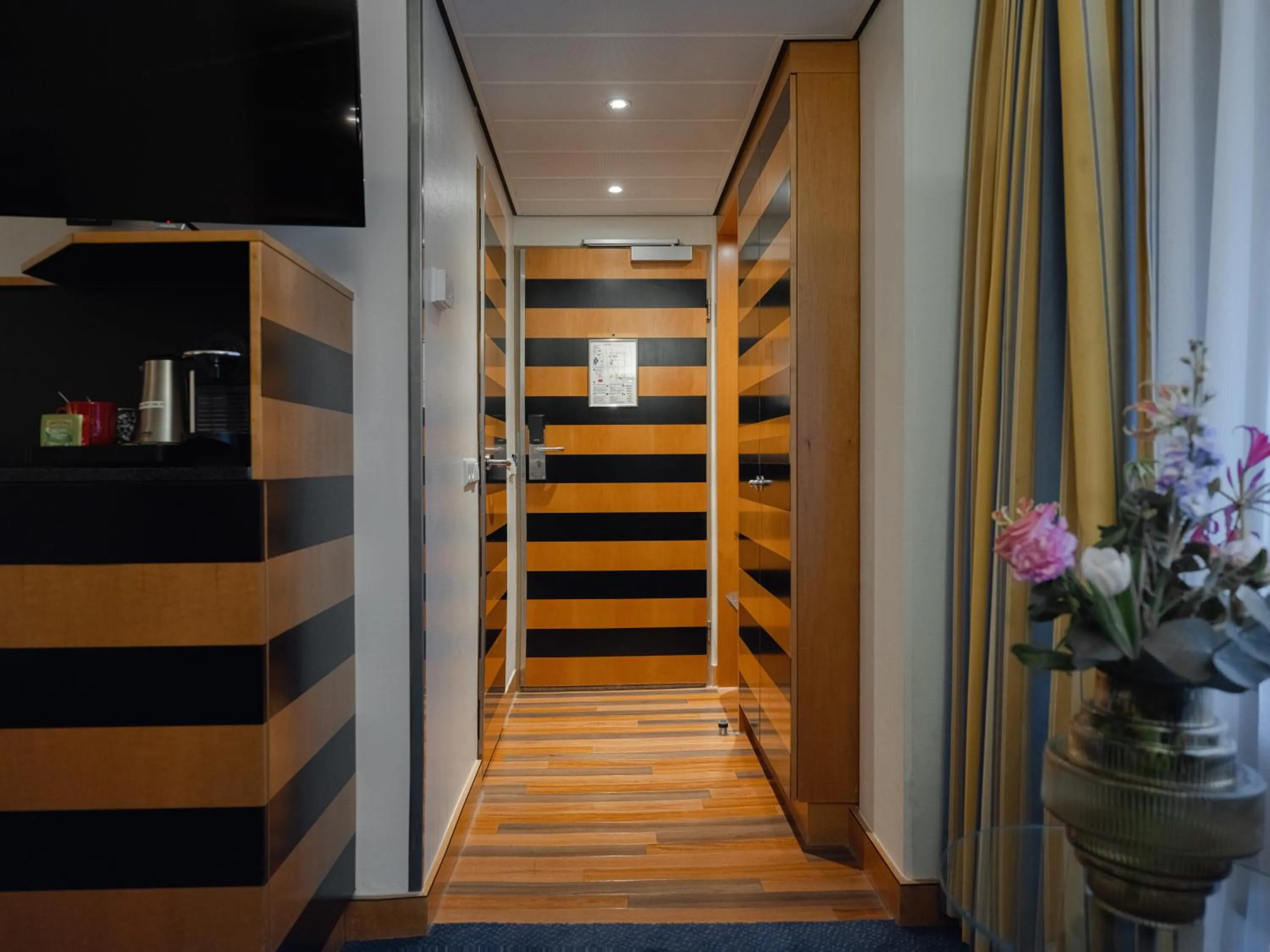 Bedroom in Swissôtel Amsterdam