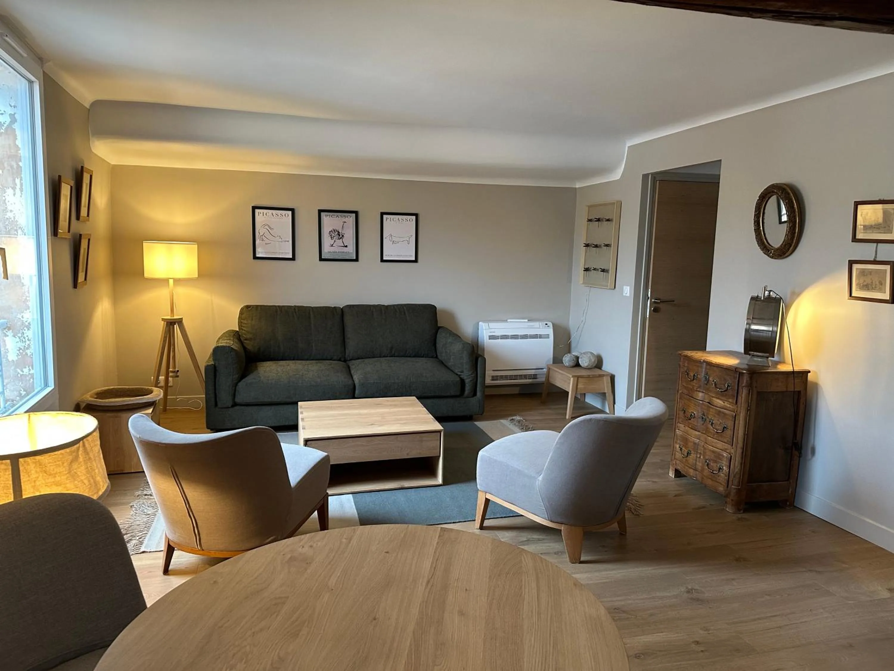 CABADOL - Appartement Aix centre historique - très calme - 50m cours Mirabeau