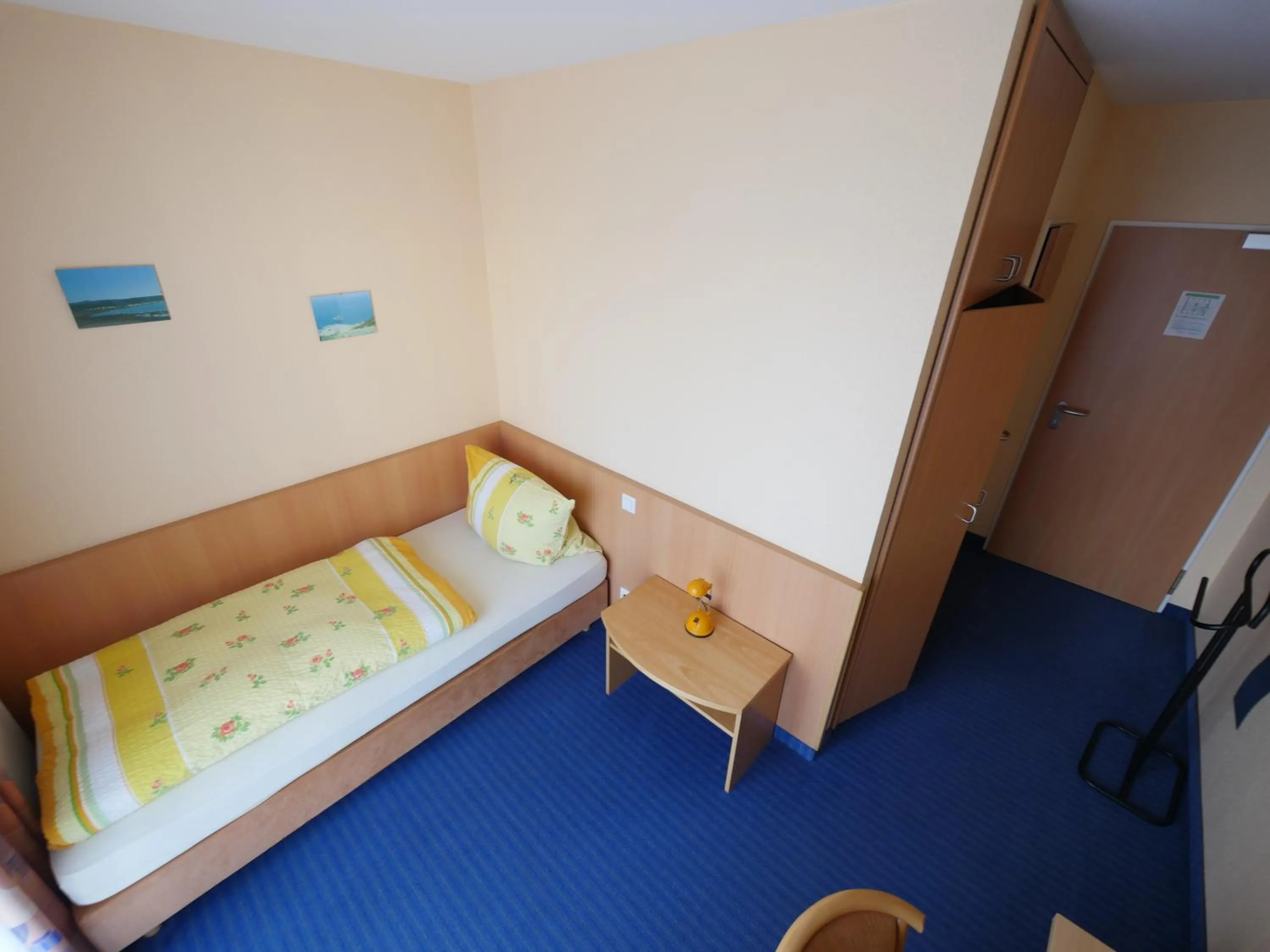 Bedroom, Bed in TM Hotel Westfalen