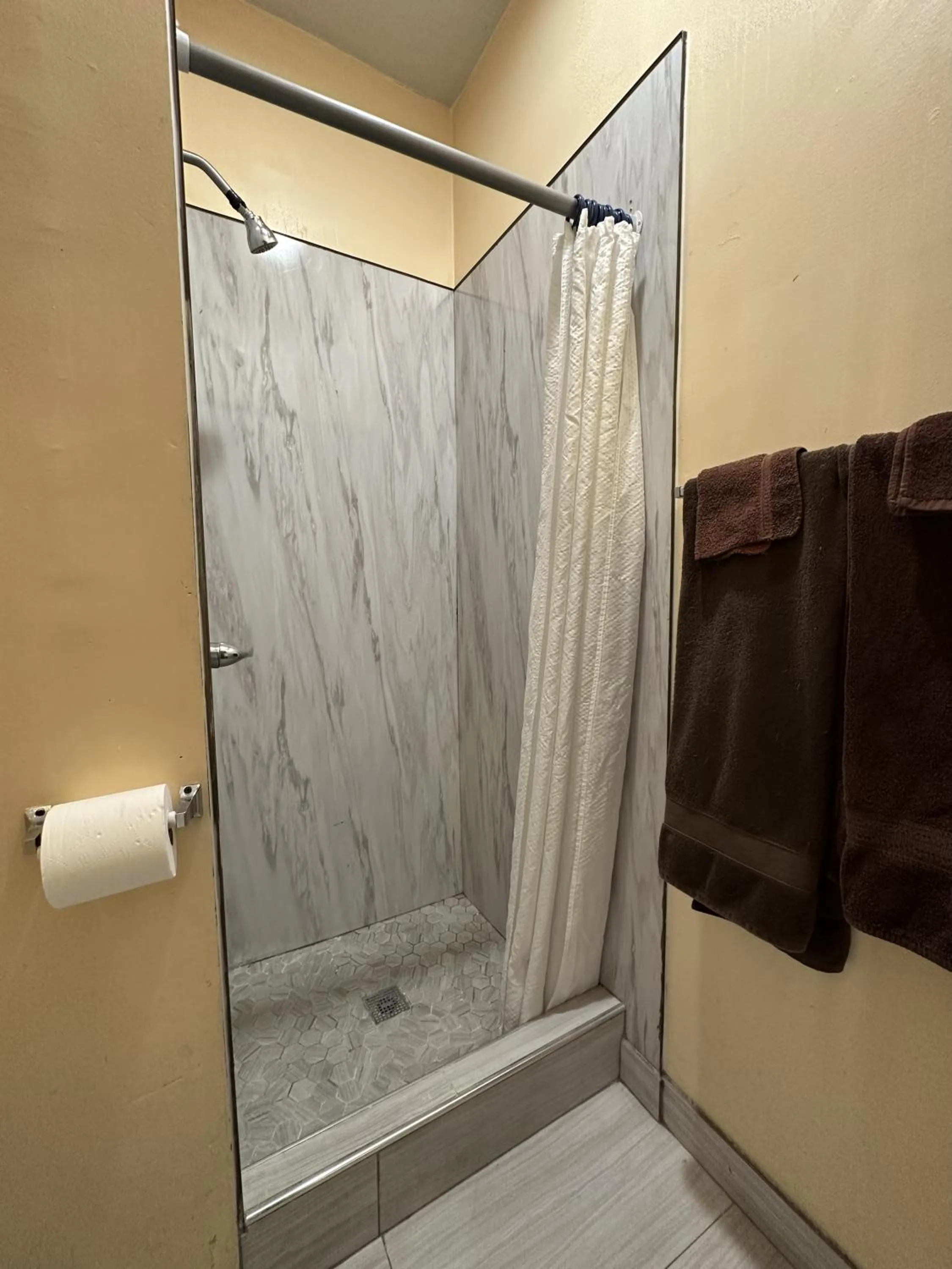 Shower in Unity Hotel - No Parking & Rooms Are Upstairs