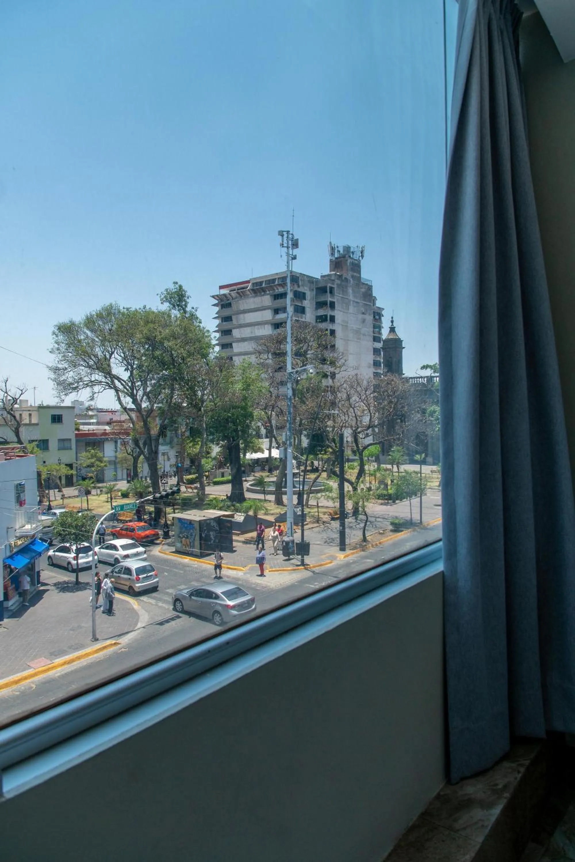 Day in HVH by Yaxché