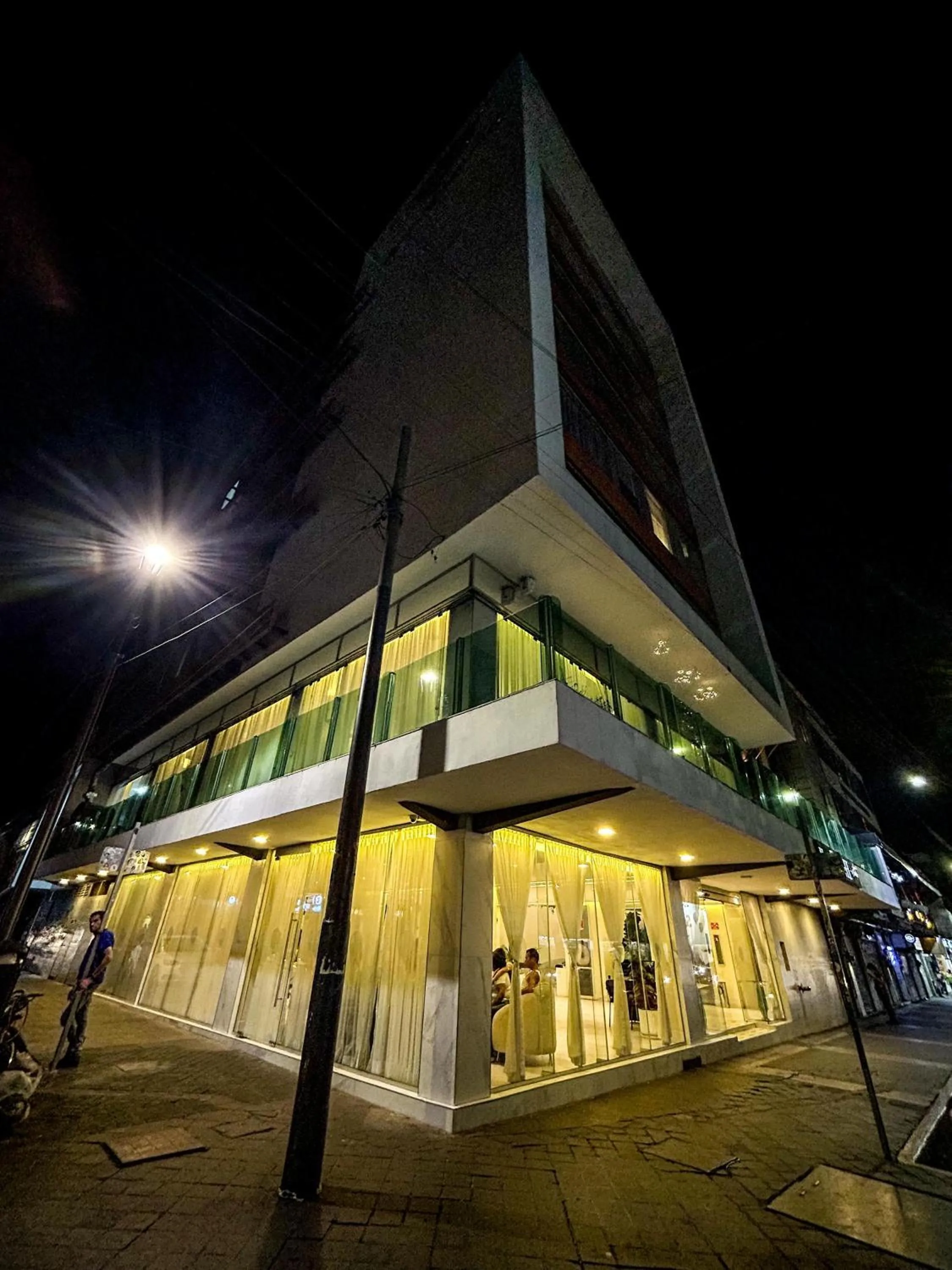 Property building in HVH by Yaxché