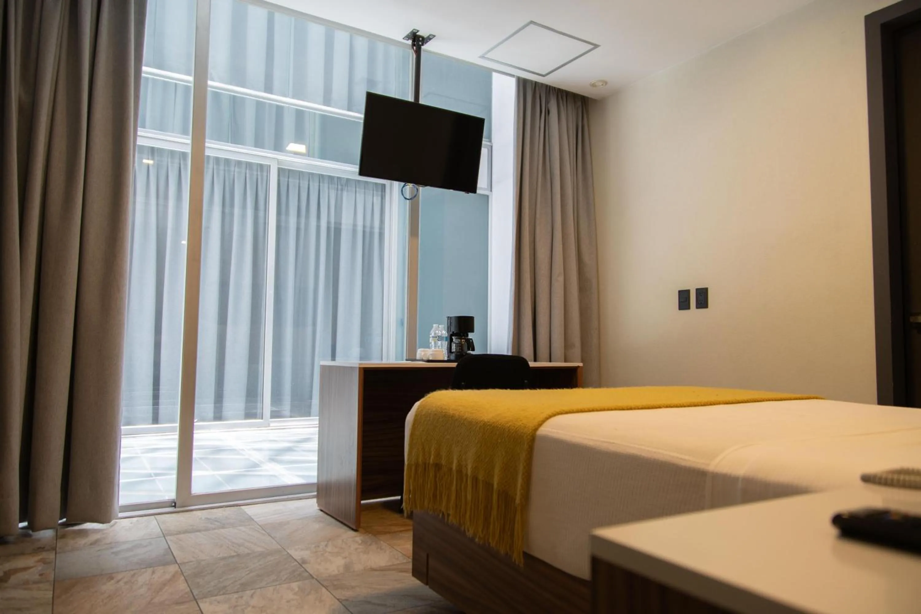 Bed in HVH by Yaxché