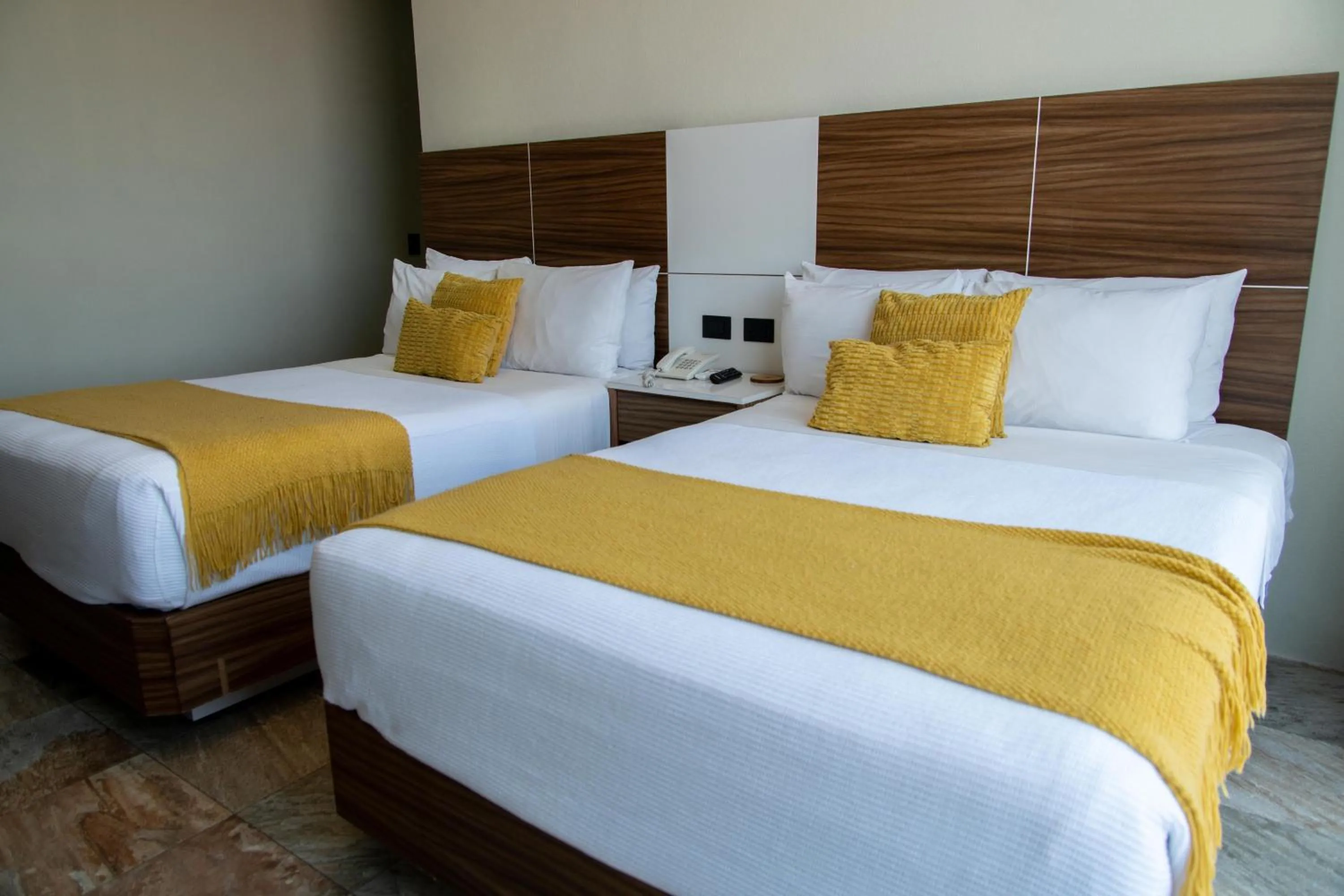 Bed in HVH by Yaxché