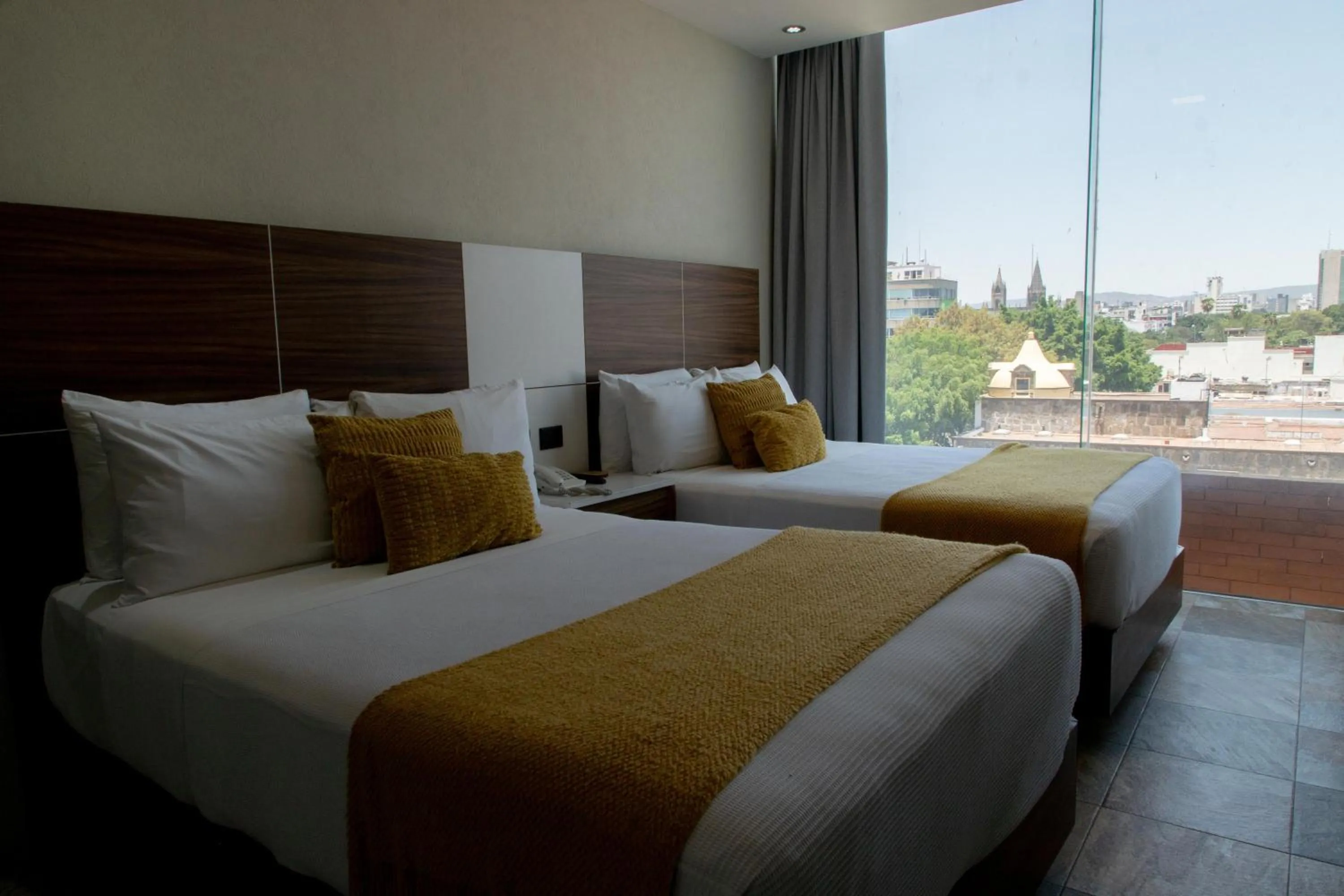 Bed in HVH by Yaxché