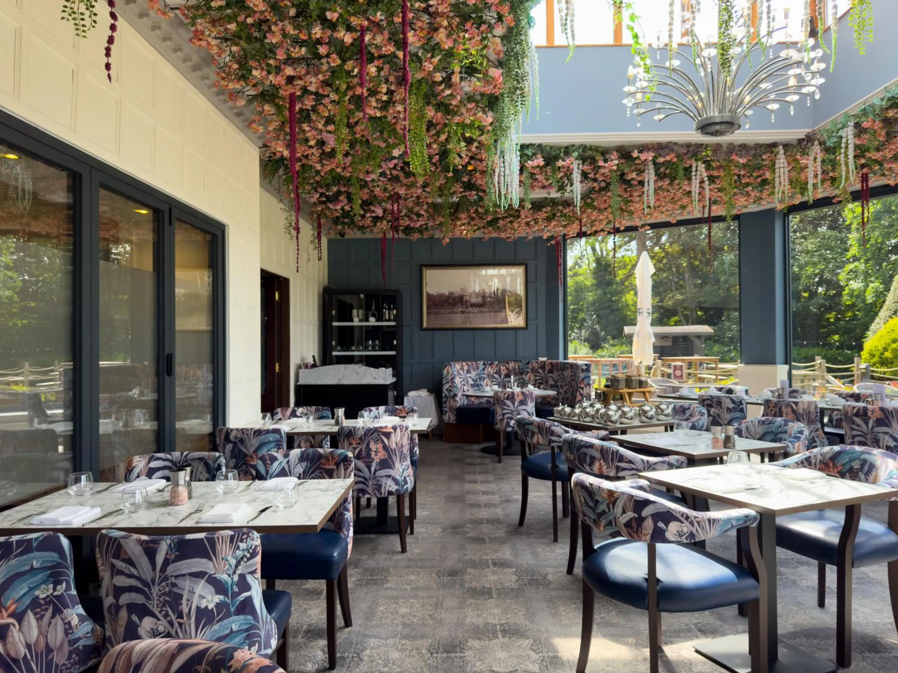 Restaurant/places to eat in The Mount Country Manor Hotel & Golf Wolverhampton