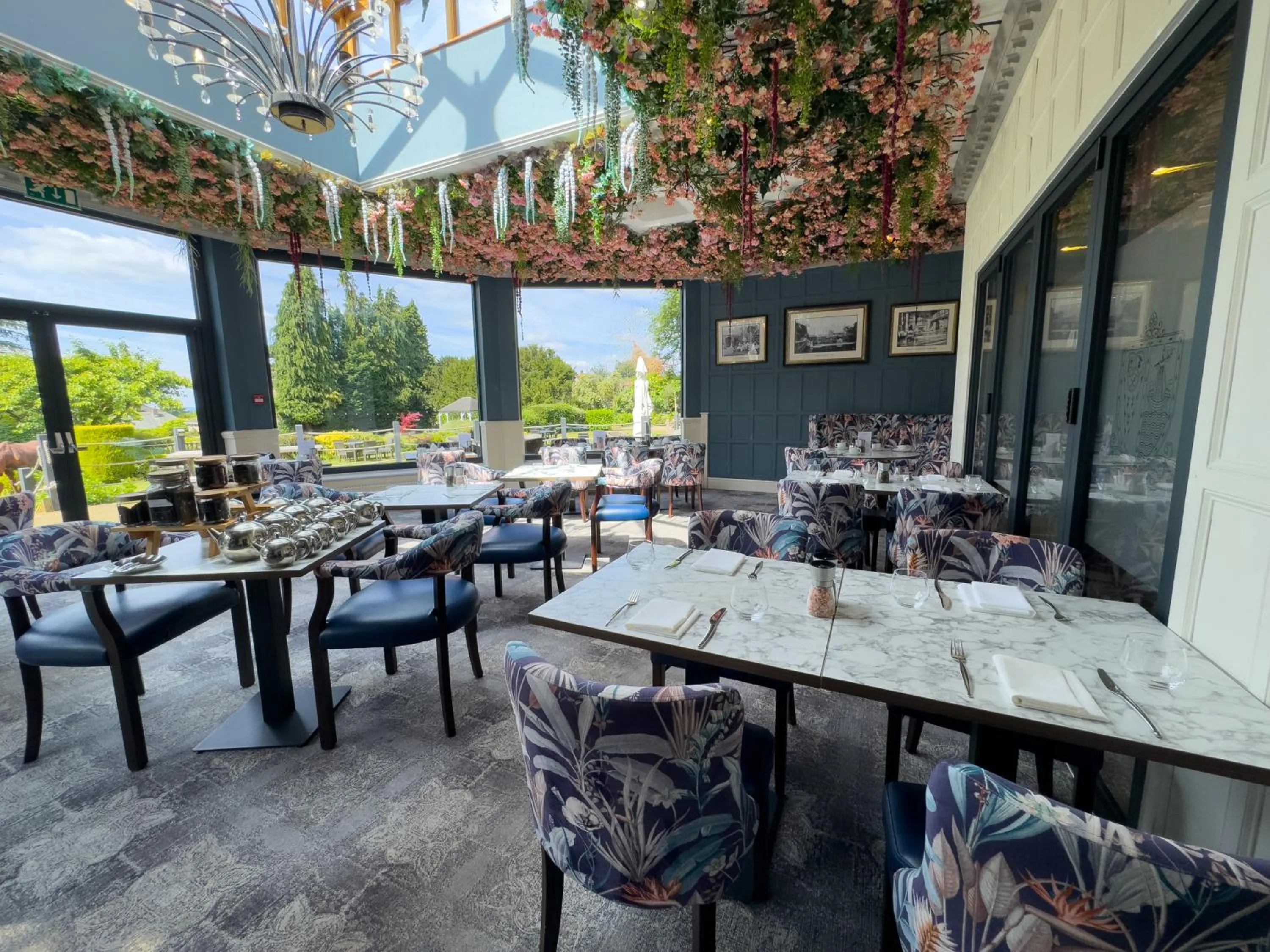 Restaurant/places to eat in The Mount Country Manor Hotel & Golf Wolverhampton