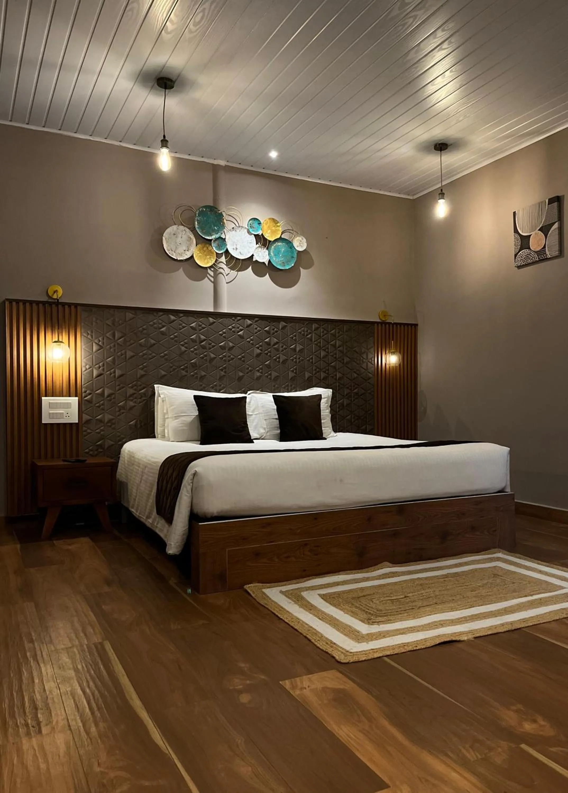 Bed in Misty Courtyard Resort