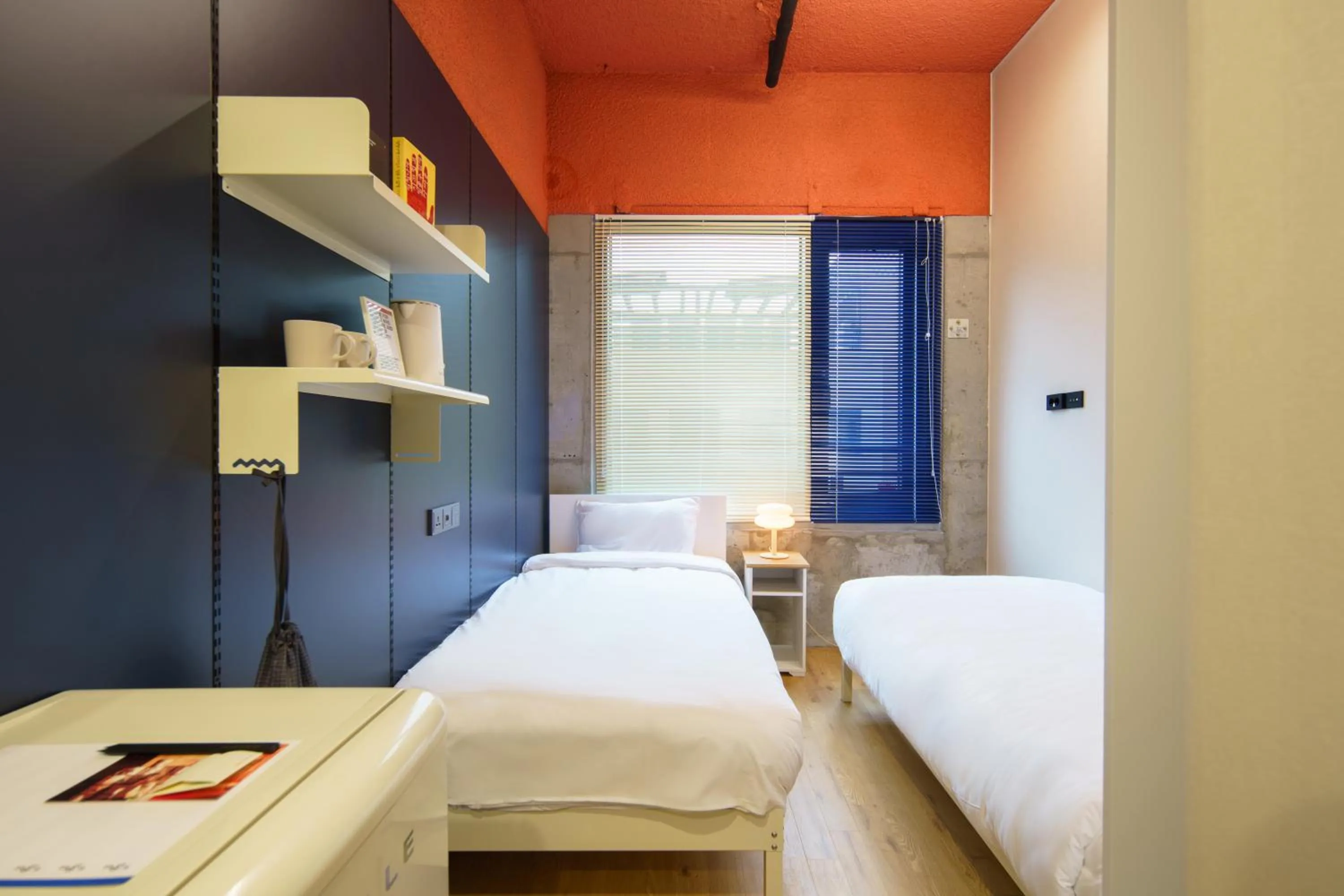 Photo of the whole room, Bed in Local Stitch Creator Town Seogyo