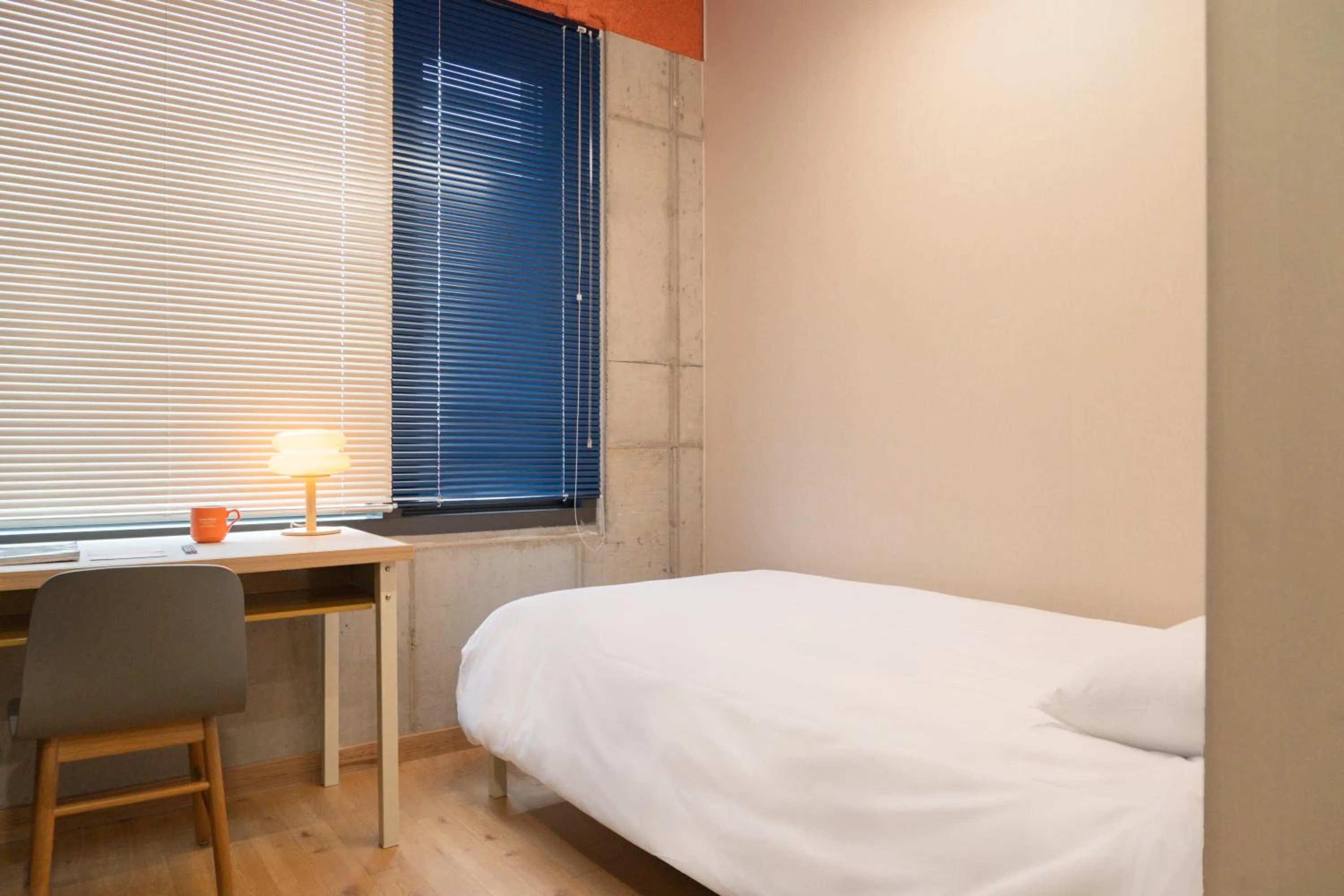 Photo of the whole room, Bed in Local Stitch Creator Town Seogyo