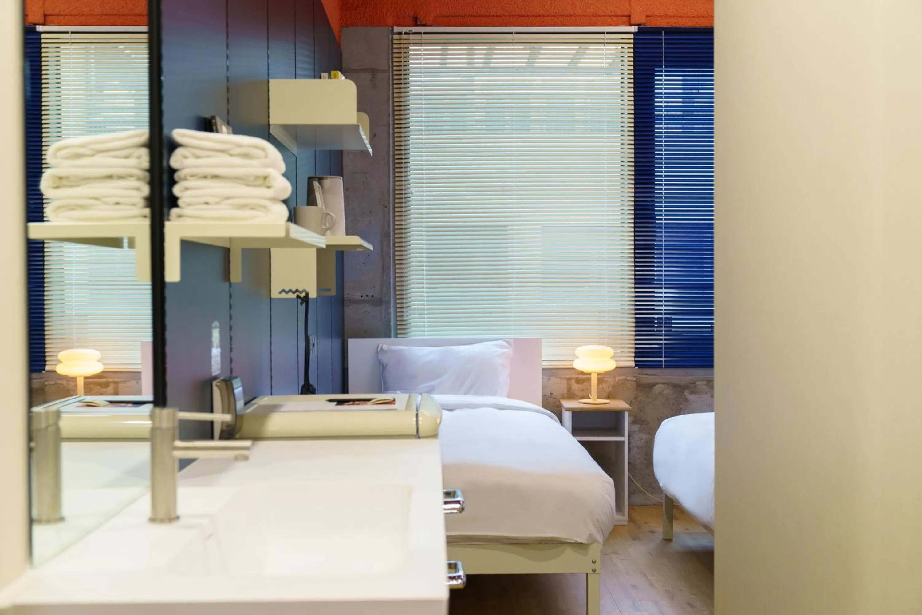 Photo of the whole room, Bed in Local Stitch Creator Town Seogyo