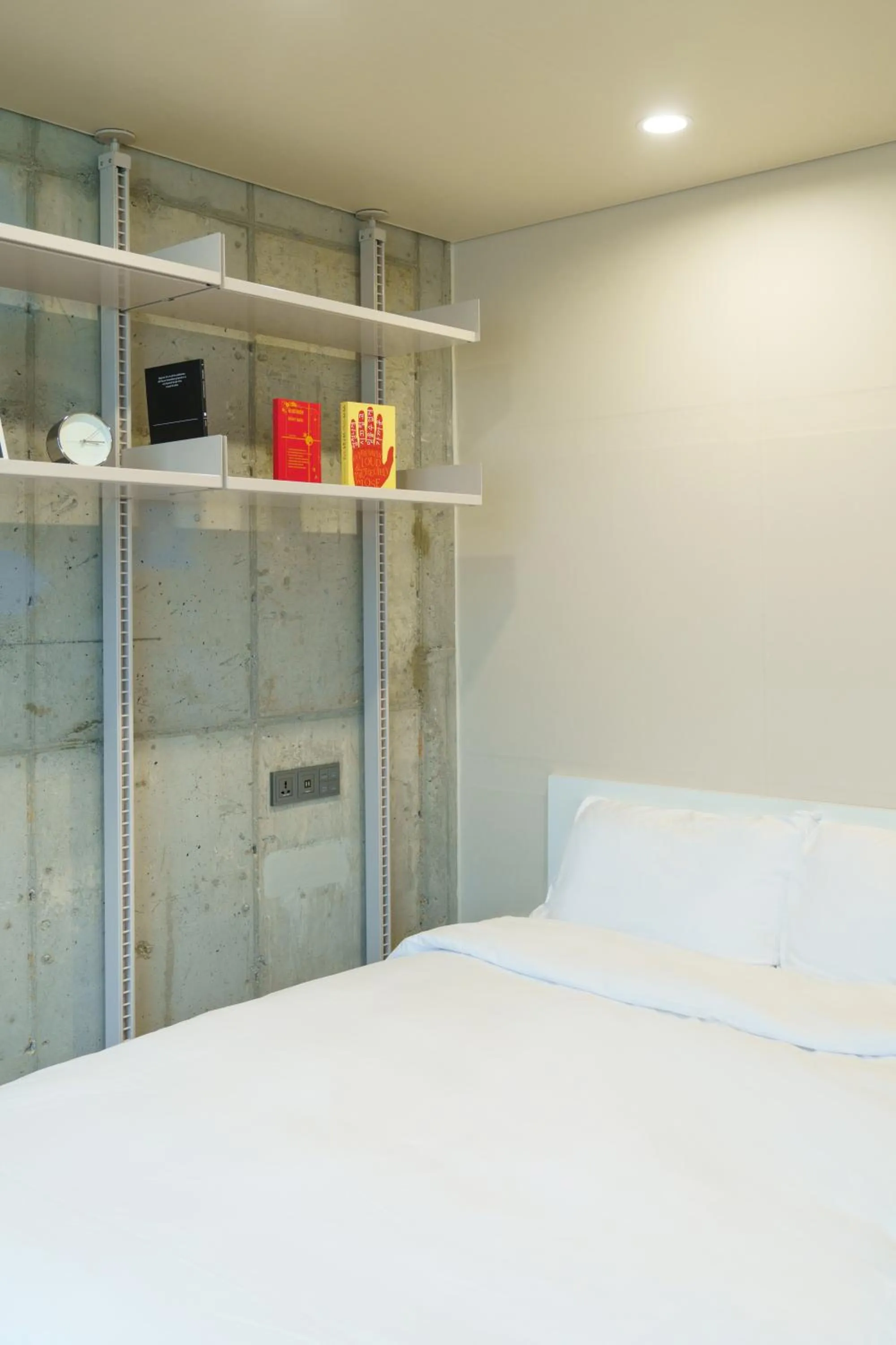 Photo of the whole room, Bed in Local Stitch Creator Town Seogyo