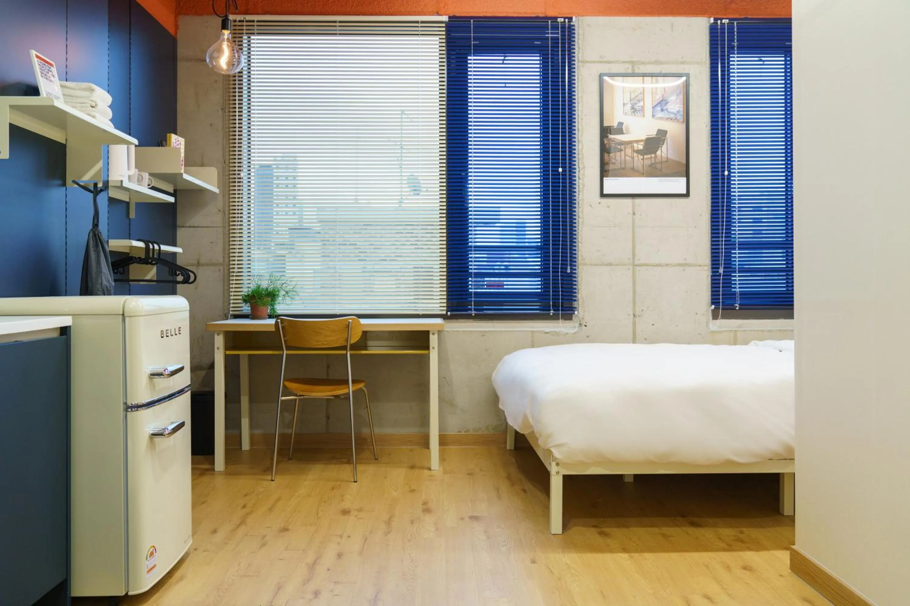Photo of the whole room, Bed in Local Stitch Creator Town Seogyo