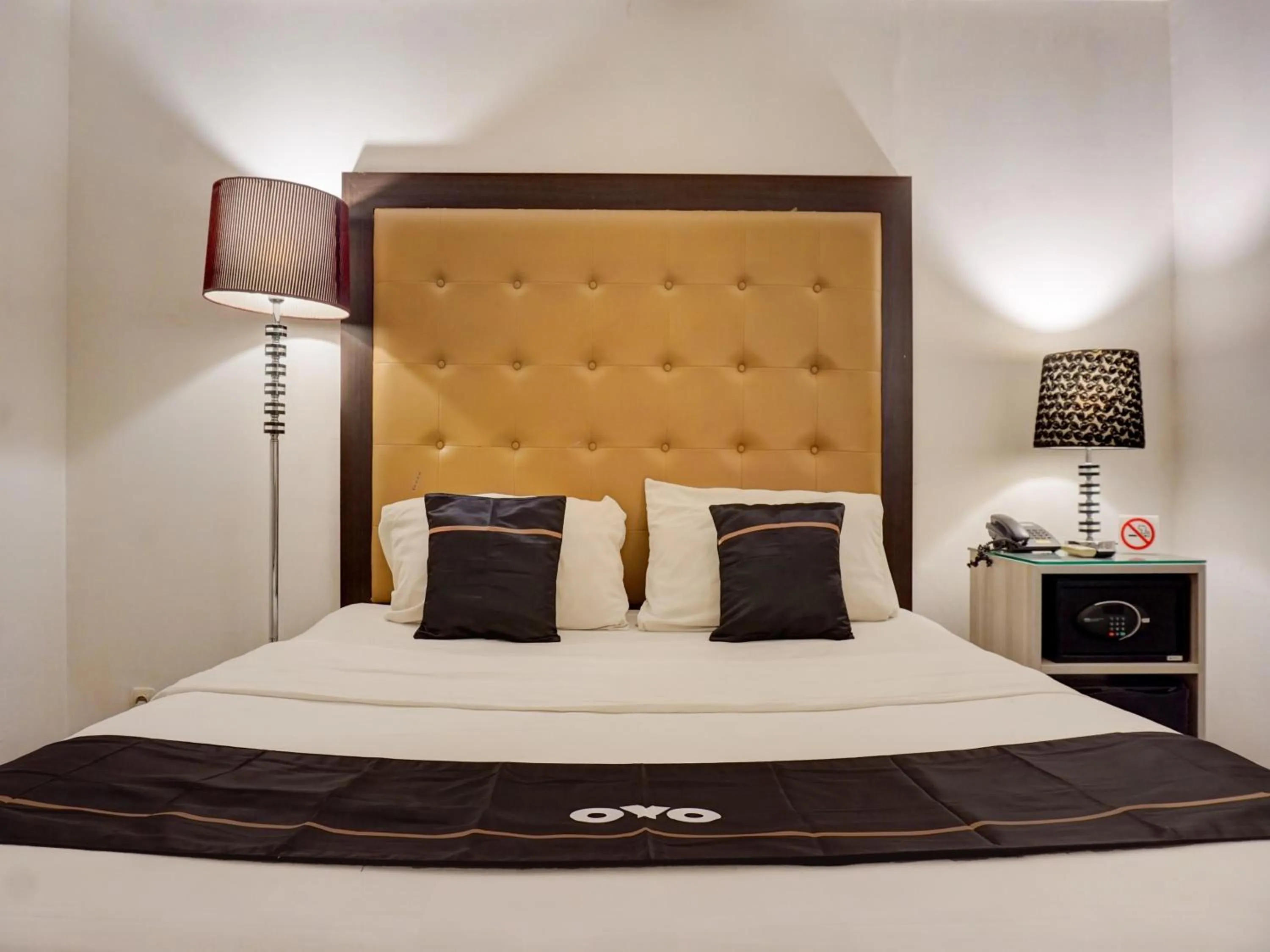 Bedroom, Bed in Hotel O Townhouse Oak Grand Orienchi