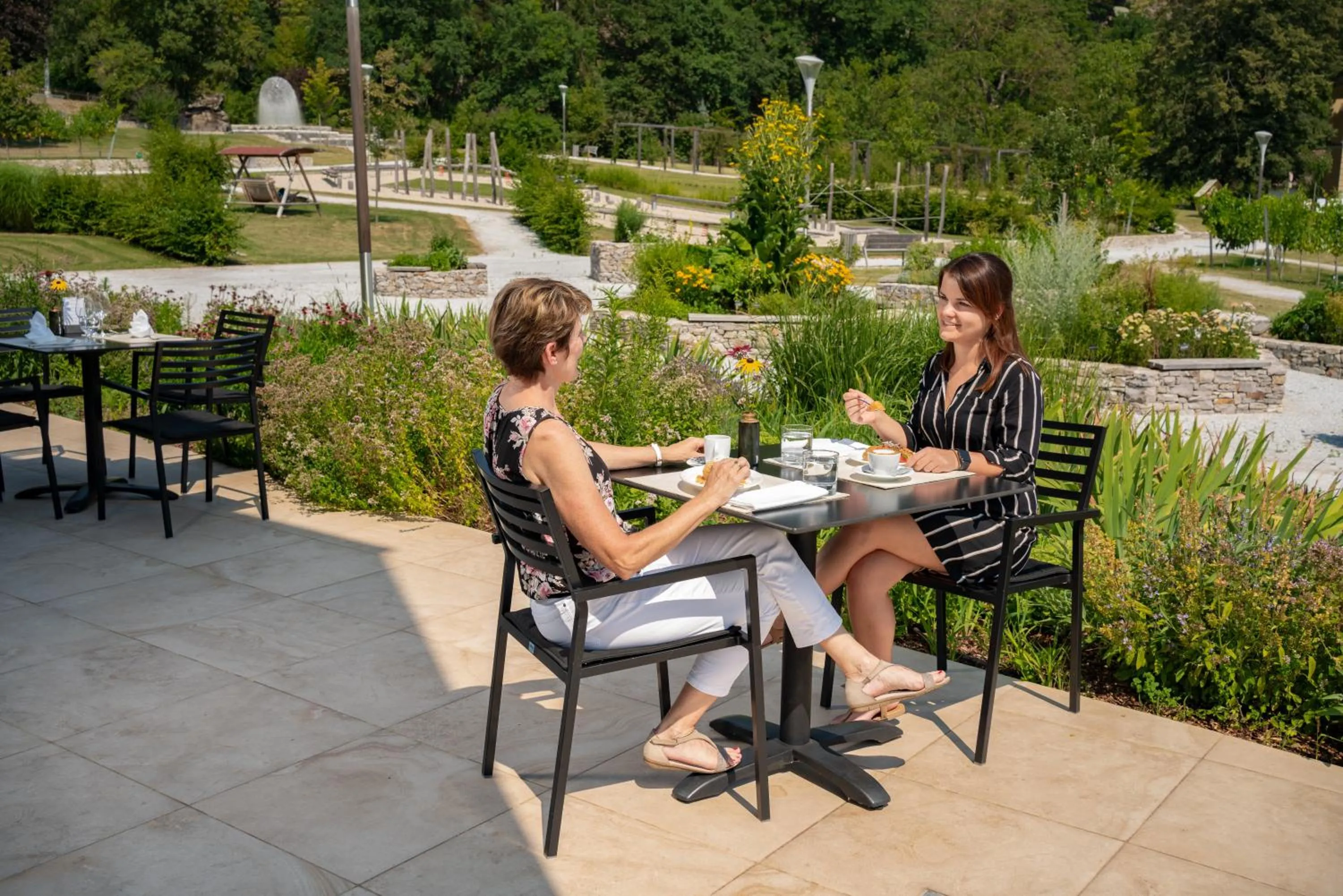 Balcony/Terrace in Nuhr Medical - Hotel & Restaurant - ab 2 Nächtigungen von 13 Feb - 15 Feb 2026 kostenlose Zimmer Dekoration & eine Flasche Sekt für den Valentinstag - Champagner & Kaviar Abend am 14 Feb 2026 um 18 Uhr