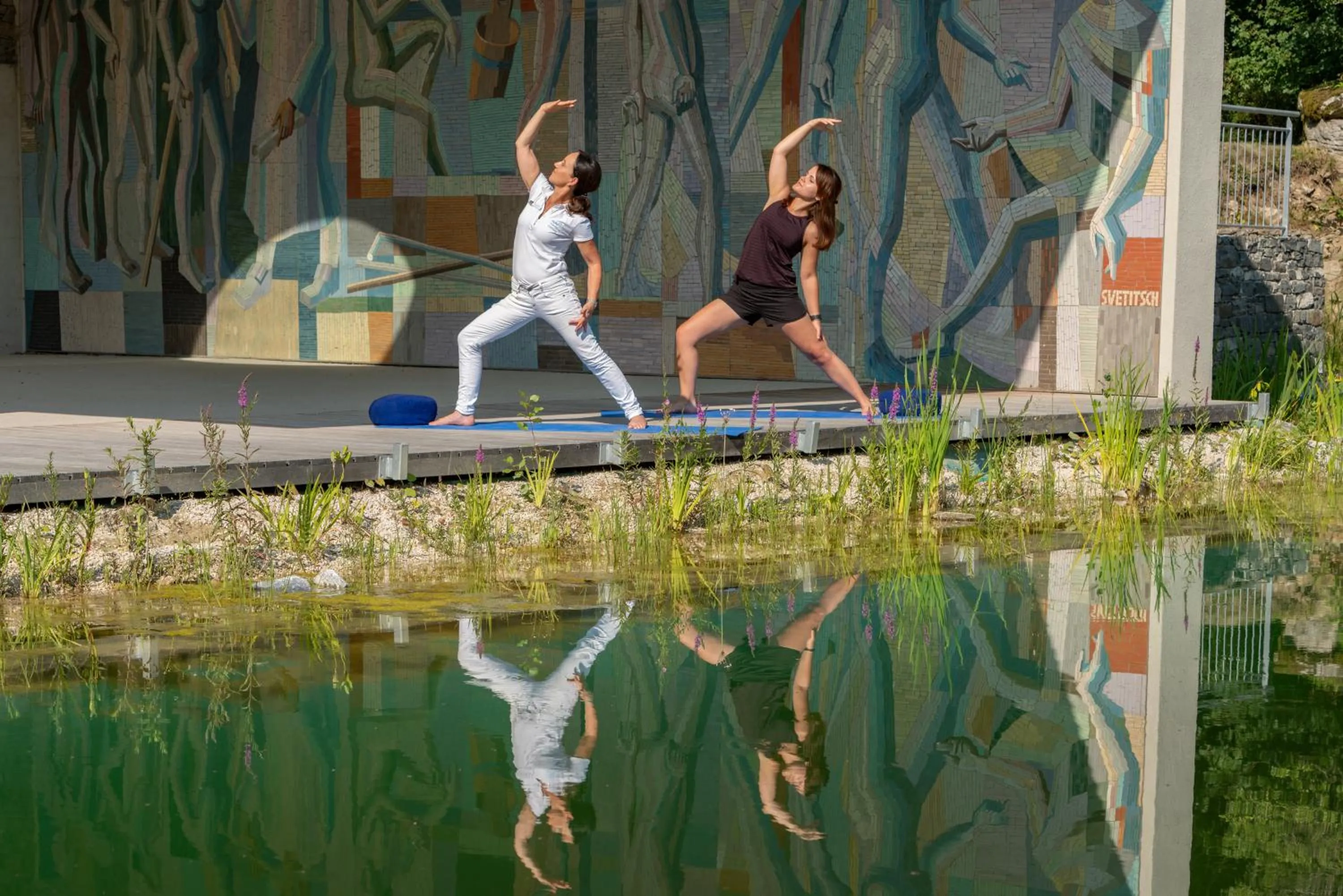 Activities in Nuhr Medical - Hotel & Restaurant - ab 2 Nächtigungen von 13 Feb - 15 Feb 2026 kostenlose Zimmer Dekoration & eine Flasche Sekt für den Valentinstag - Champagner & Kaviar Abend am 14 Feb 2026 um 18 Uhr