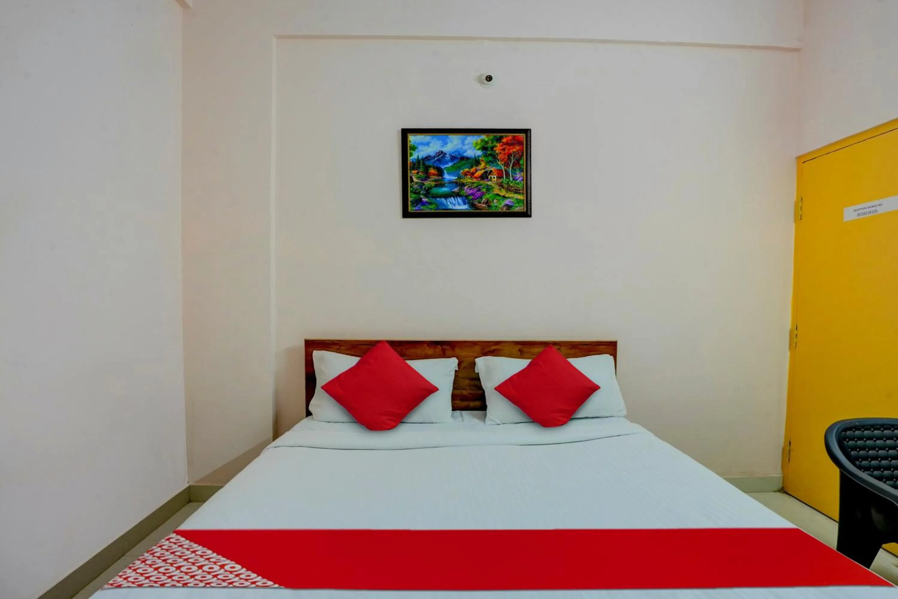 Bedroom, Bed in Hotel O VBH Inn