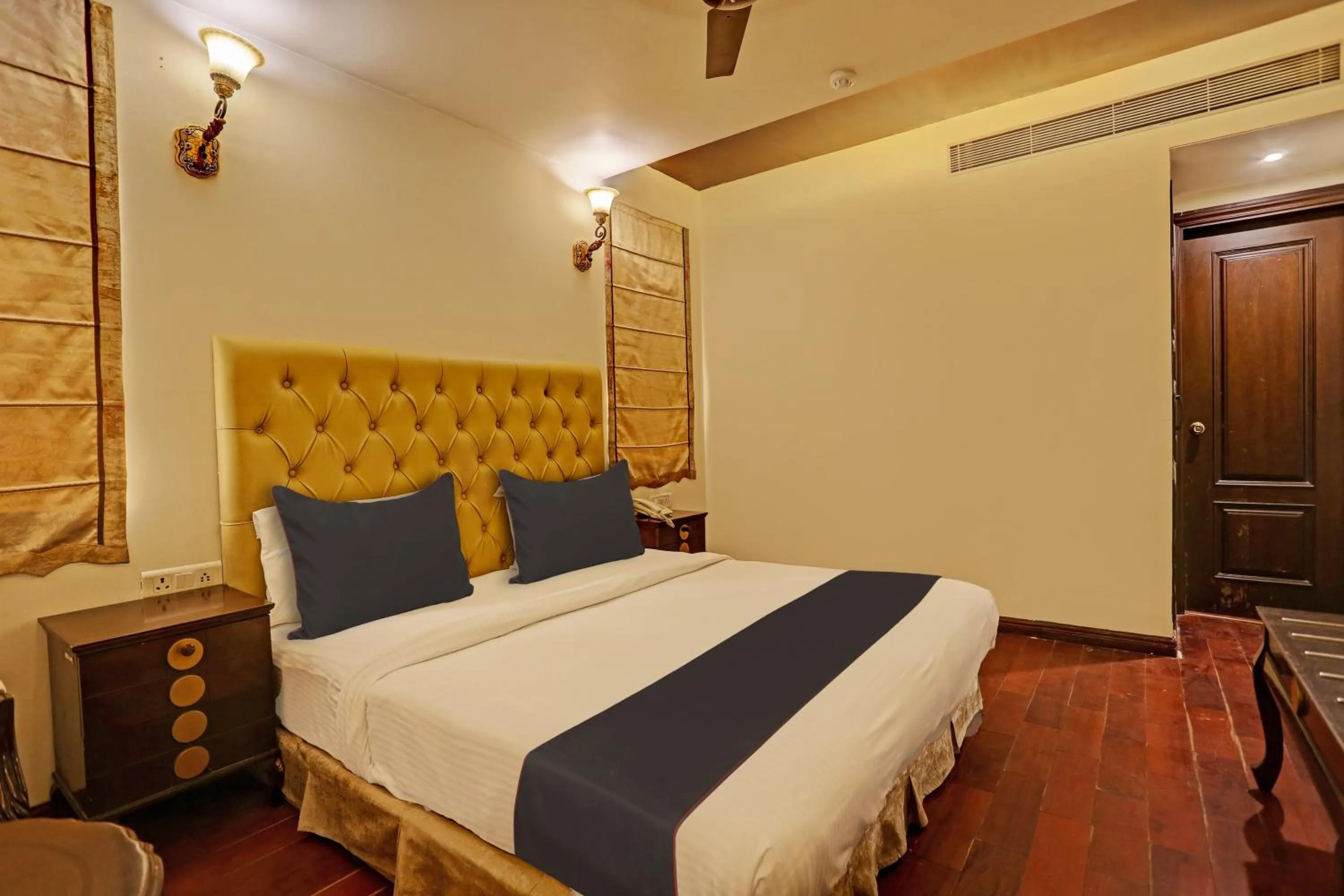 Bedroom, Bed in Townhouse The Royce New Friends Colony