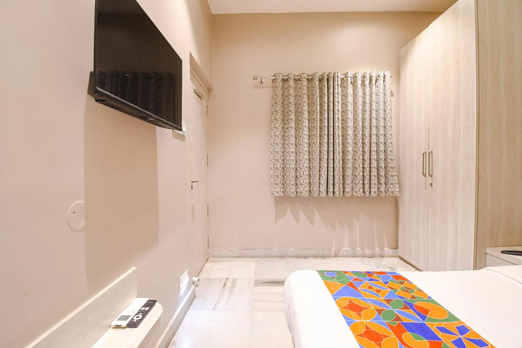 Bed in FabHotel Kitchen Q Inn - Belaghata