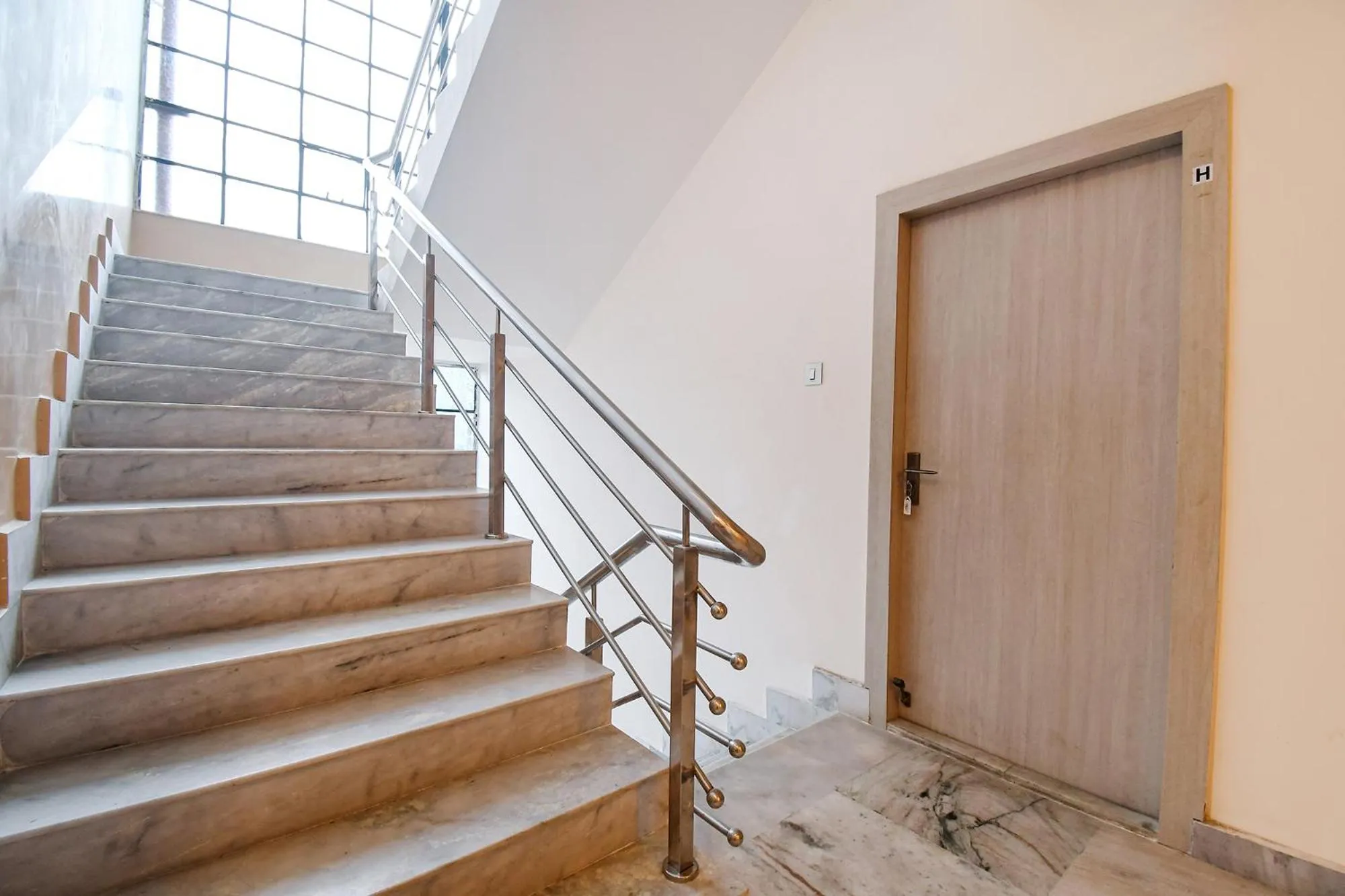 Lobby or reception in FabHotel Kitchen Q Inn - Belaghata