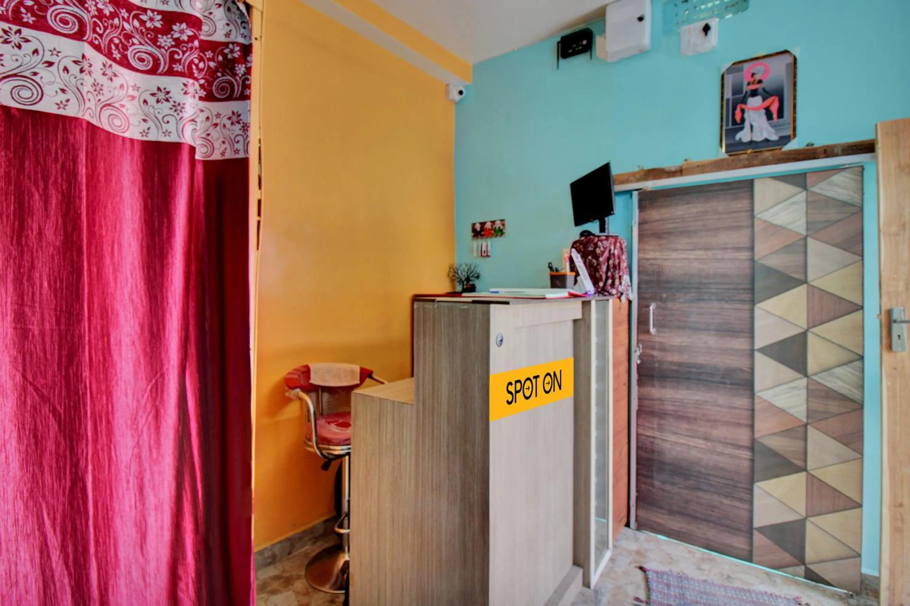 Lobby or reception in SPOT ON Hotel BRC Inn