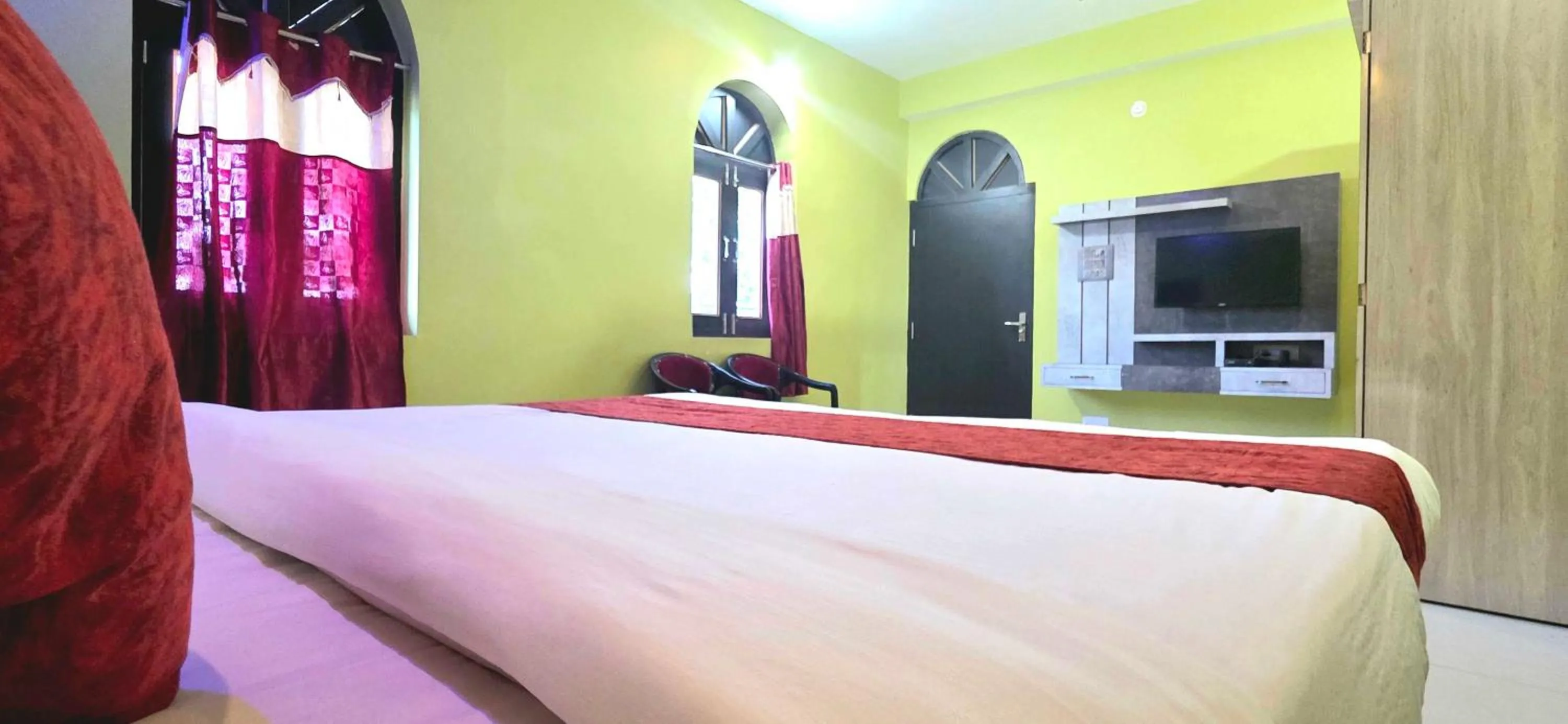 Bedroom in FabExpress JT Complex